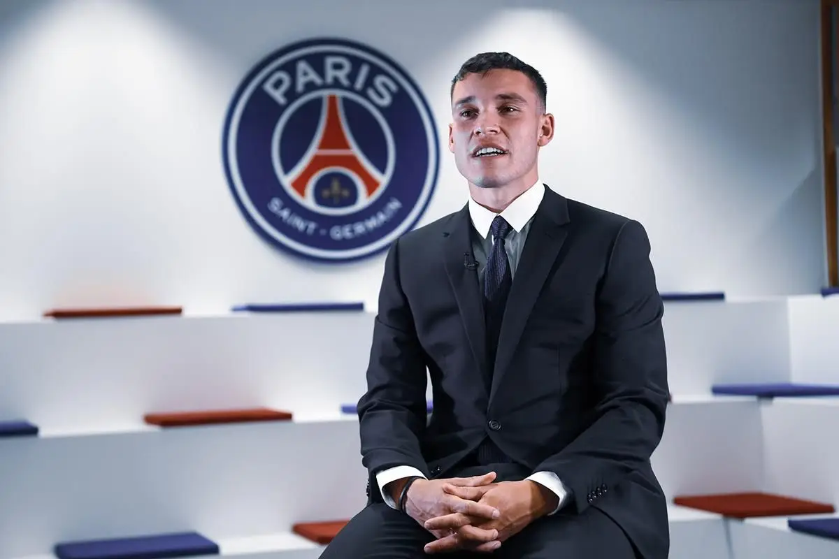 Ugarte já foi apresentado pelo PSG