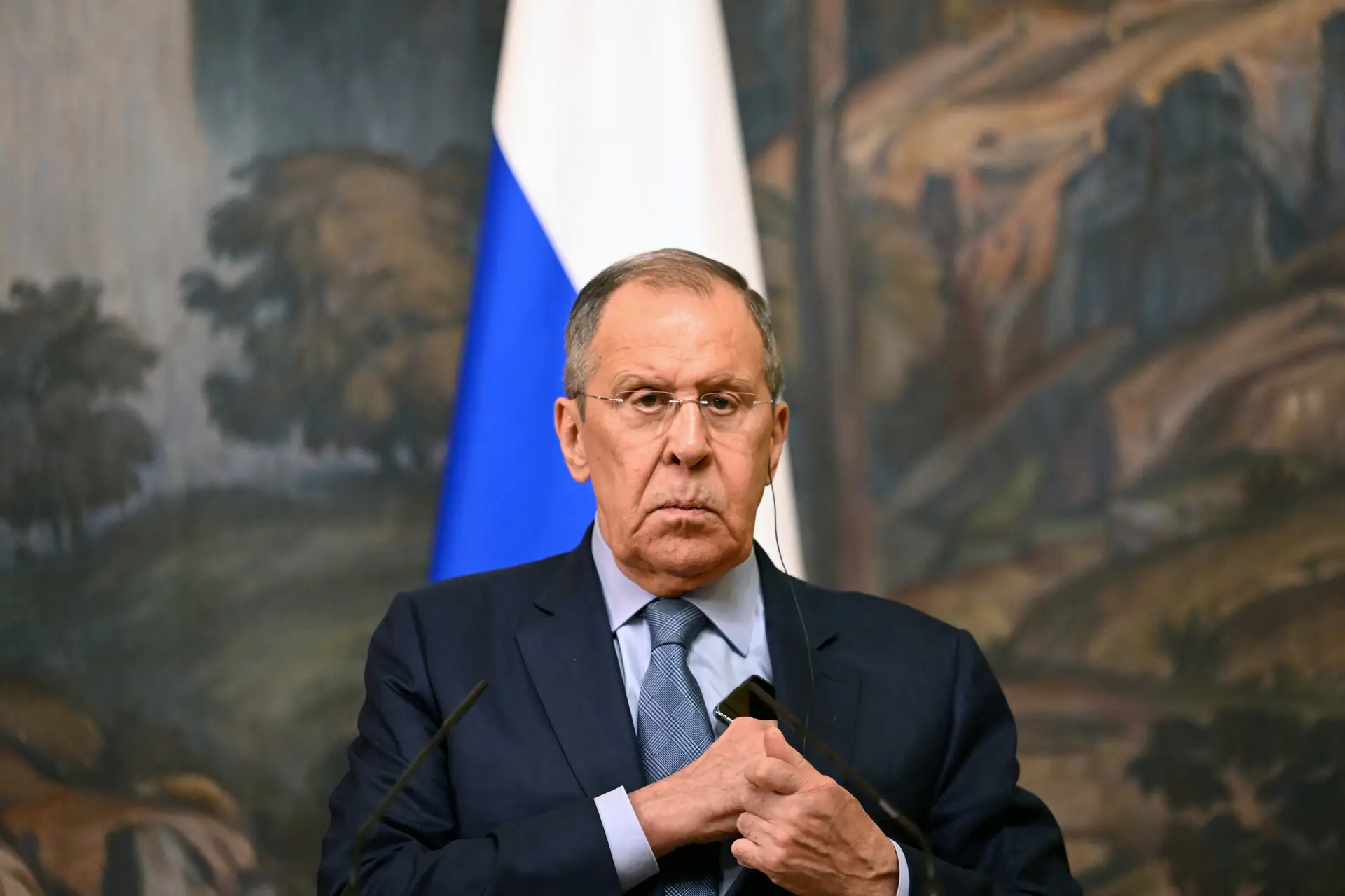 Rússia diz que Ocidente está à beira de um conflito entre potências nucleares