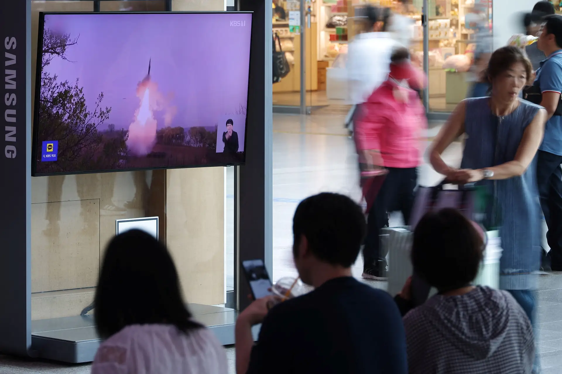 Coreia do Norte dispara novo míssil balístico