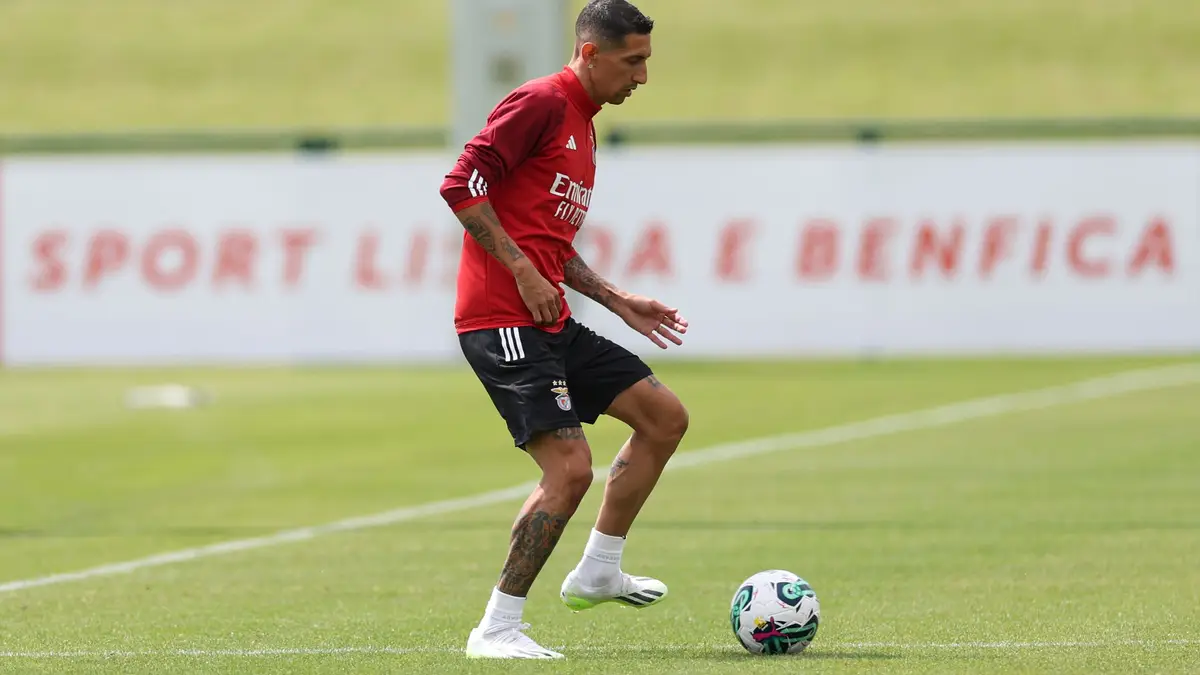 Di María já treina com o plantel de Roger Schmidt.
