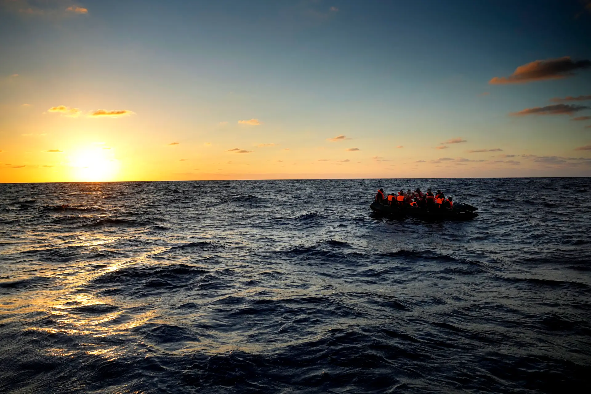 Quase 440 migrantes chegaram à ilha de Lampedusa nos últimos 2 dias