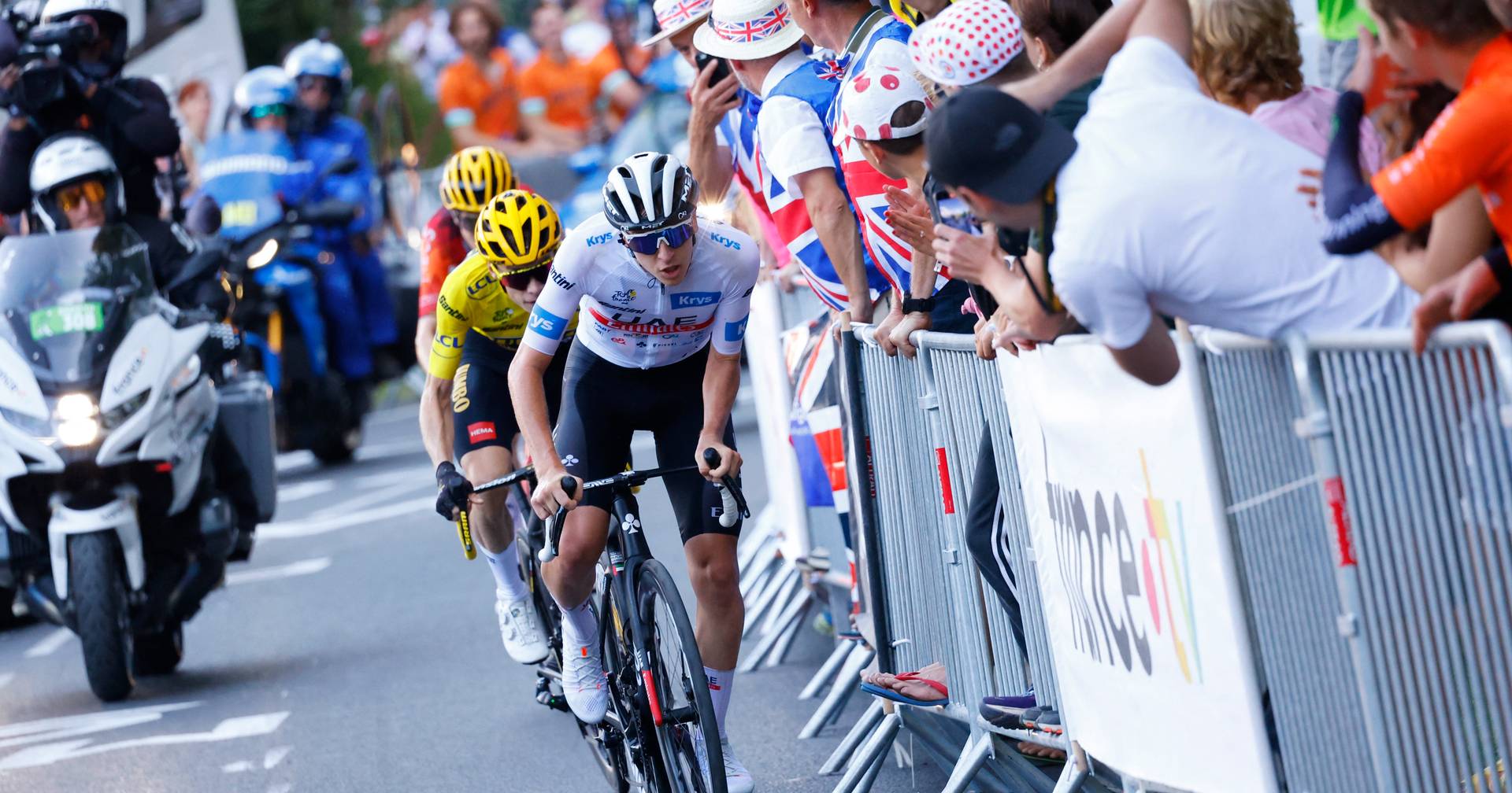 Tour de France: Pogacar minimise la blessure au poignet, dit que « les jambes vont bien »