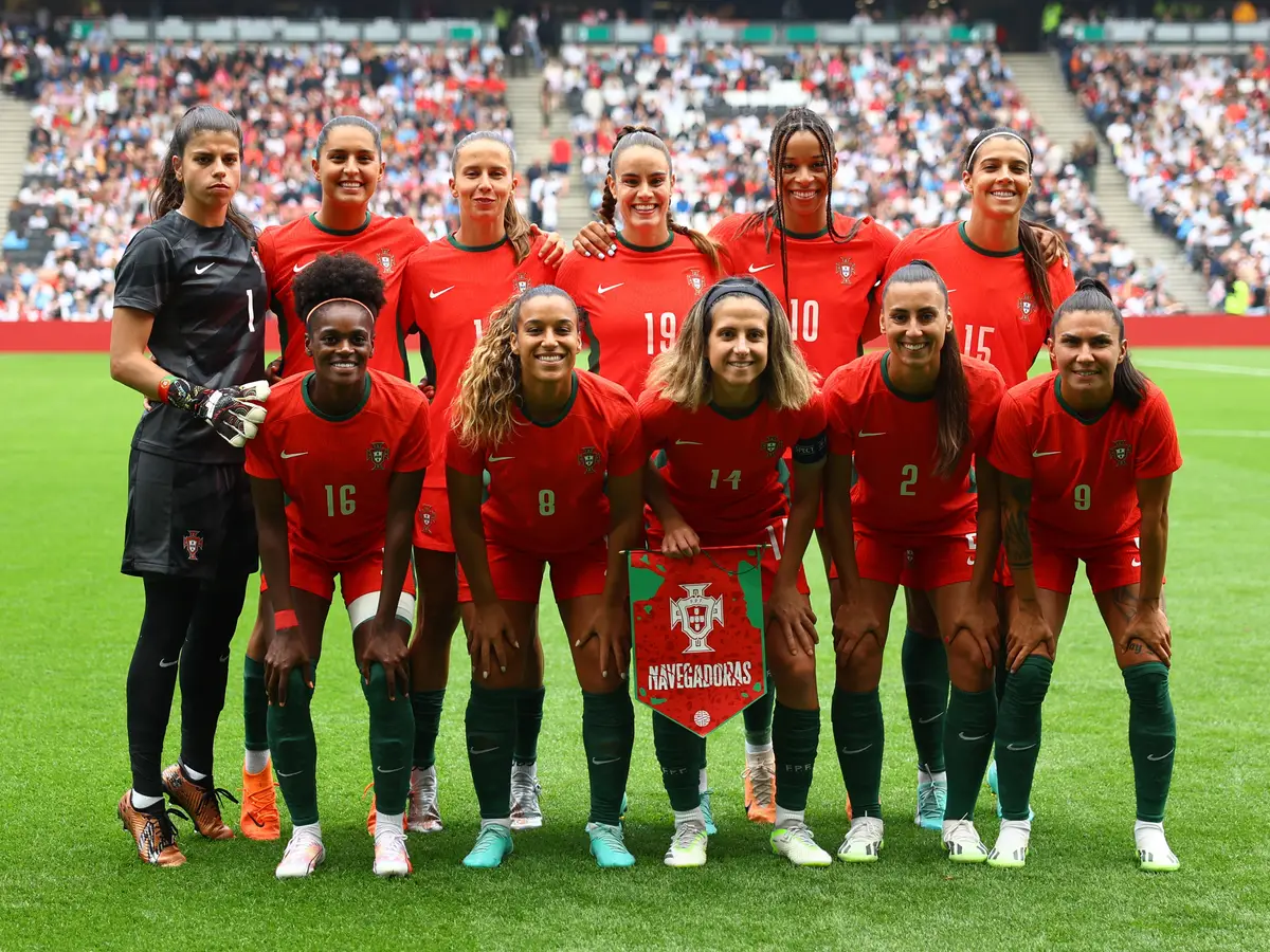 Mundial de futebol feminino: seleção portuguesa alvo de controlo