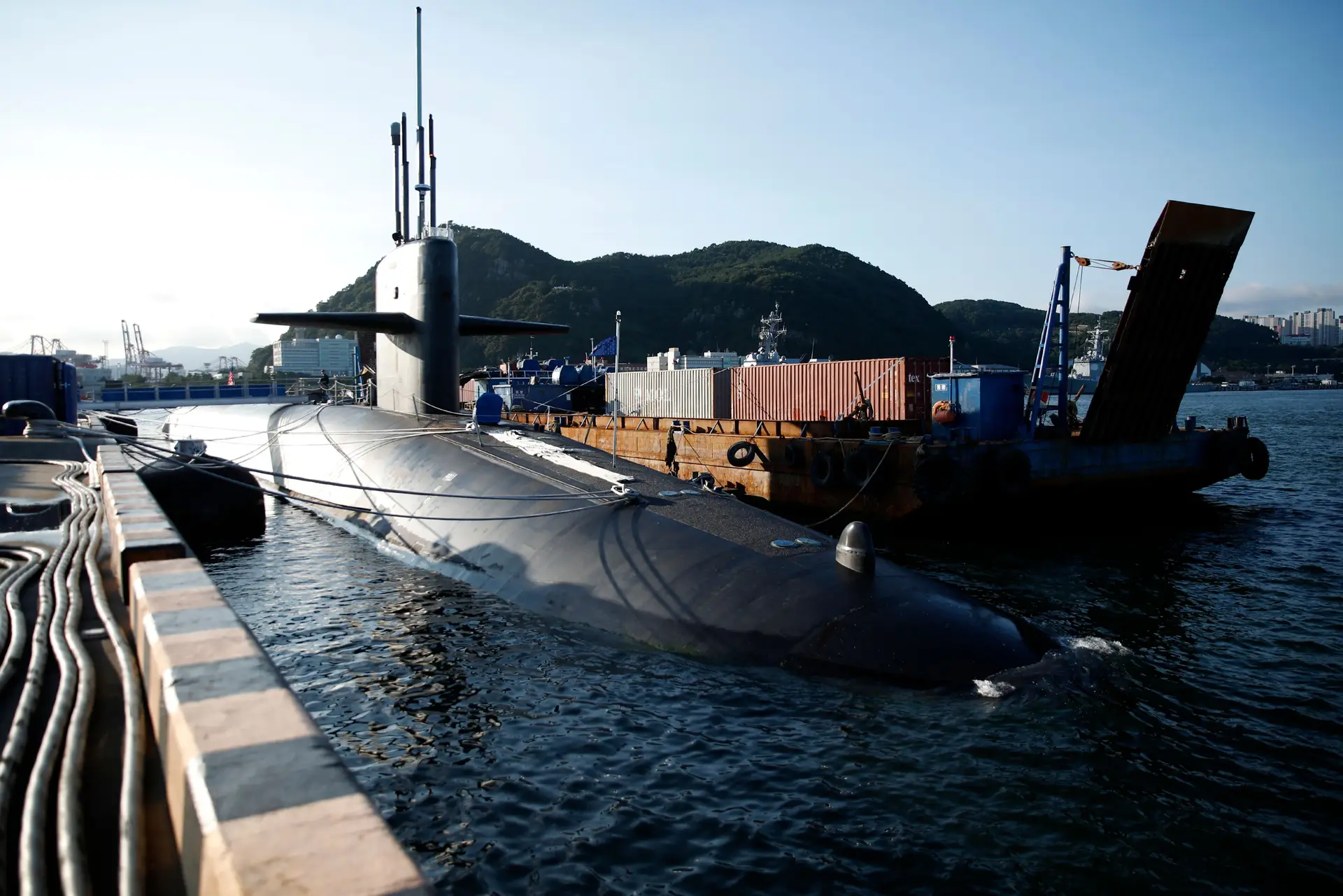 Coreia do Sul diz que chegada de submarino nuclear dos EUA é "defesa legítima"