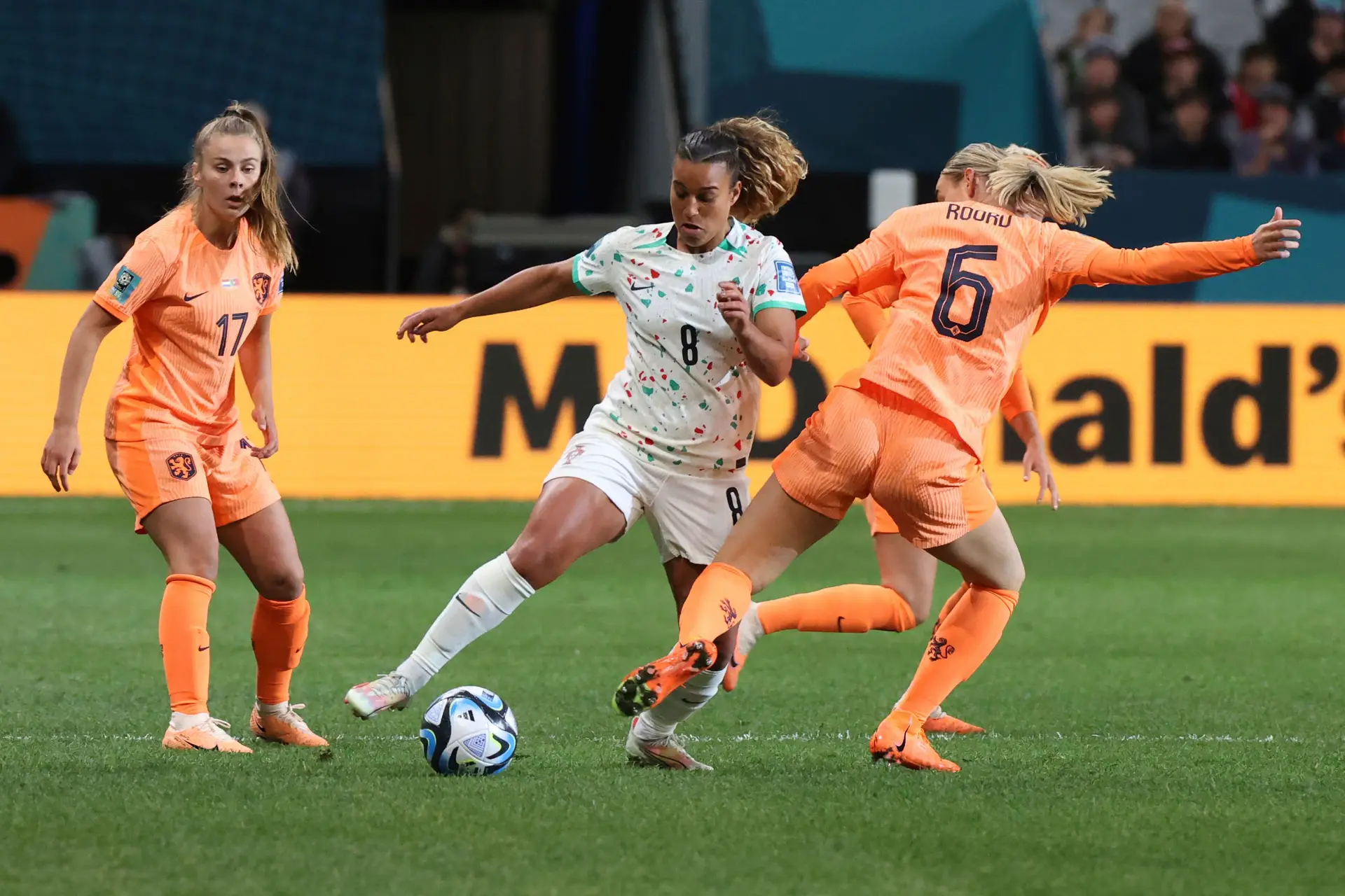 Mundial feminino: Portugal estreia-se com derrota contra os Países Baixos