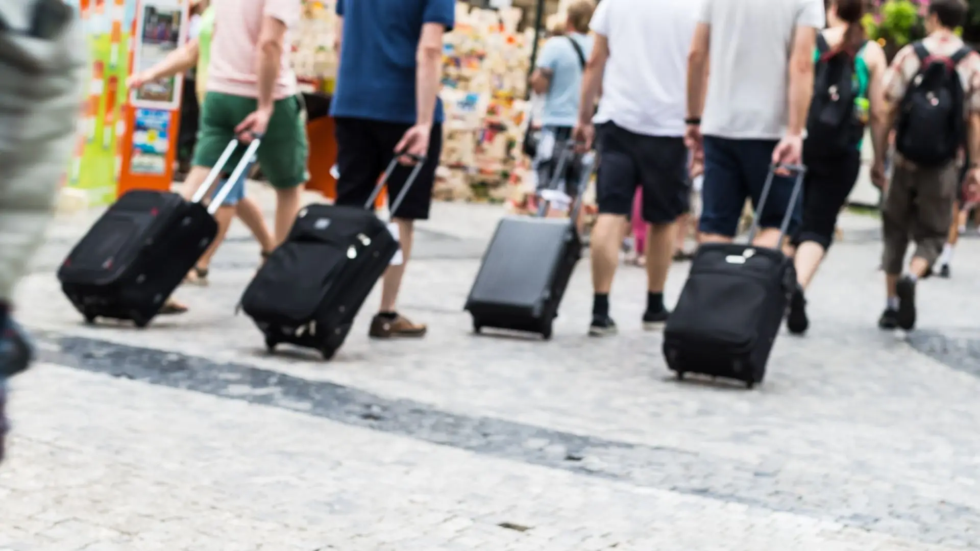Das viagens aos festivais: jovens pensam mais no bem-estar do que em poupar