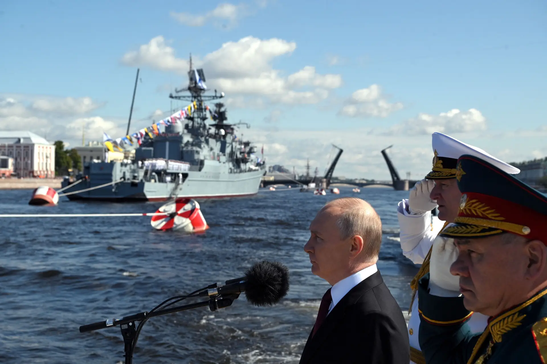 Marinha russa vai receber 30 novos navios de guerra