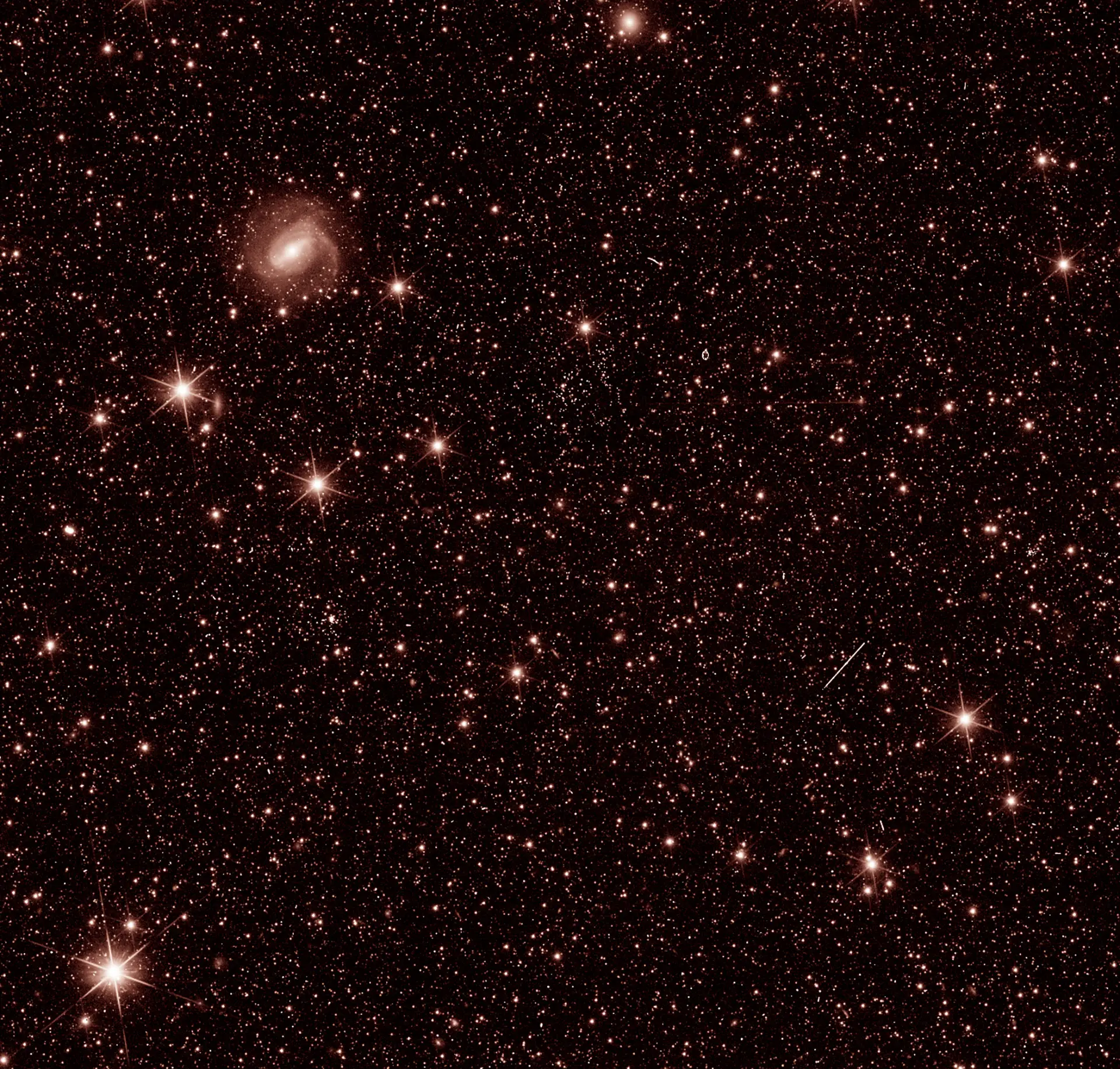 Euclid aproxima-se do lado escuro do Universo e revela as primeiras imagens