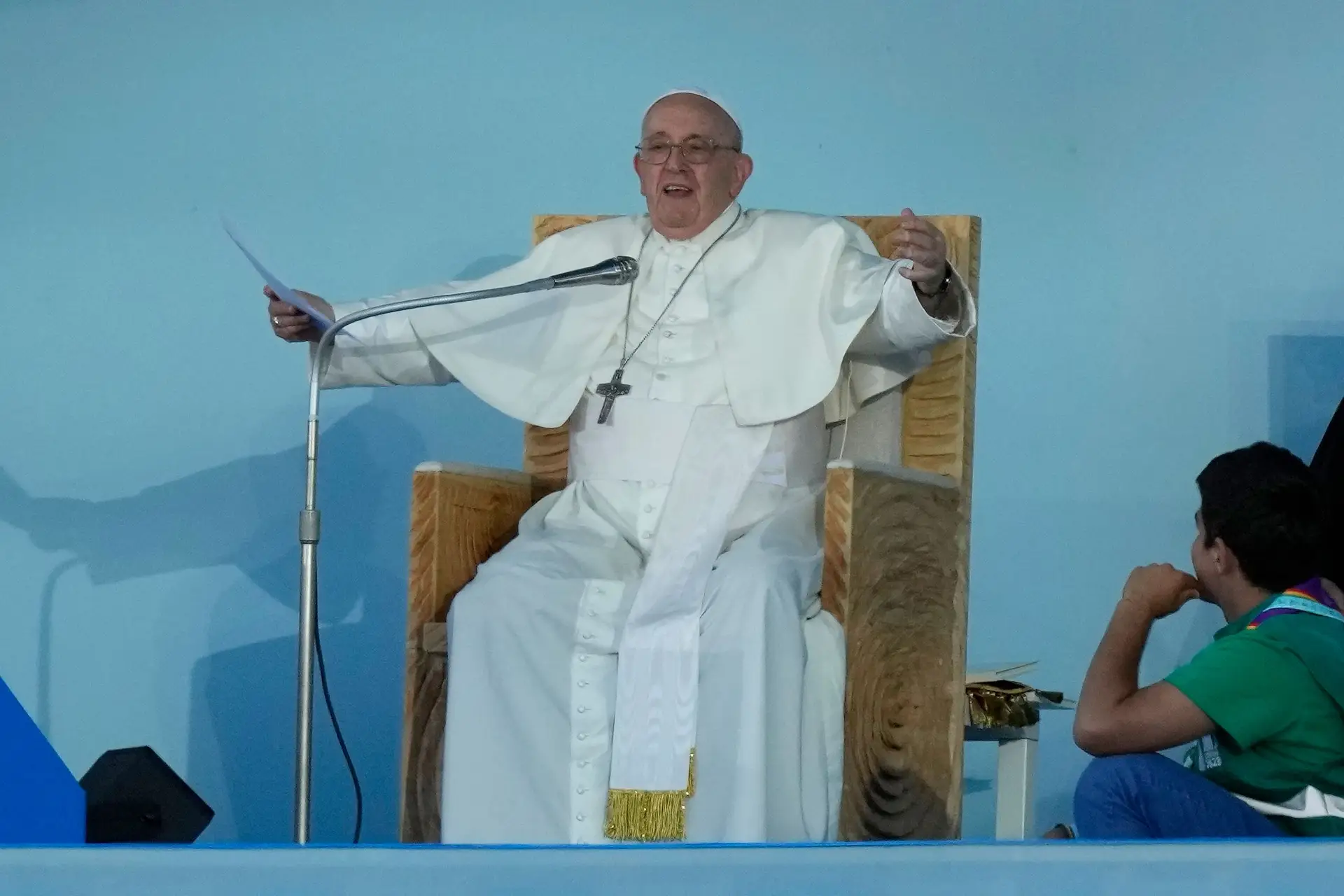 Com Lisboa Cheia, Papa Garante Que "na Igreja Há Espaço Para Todos ...