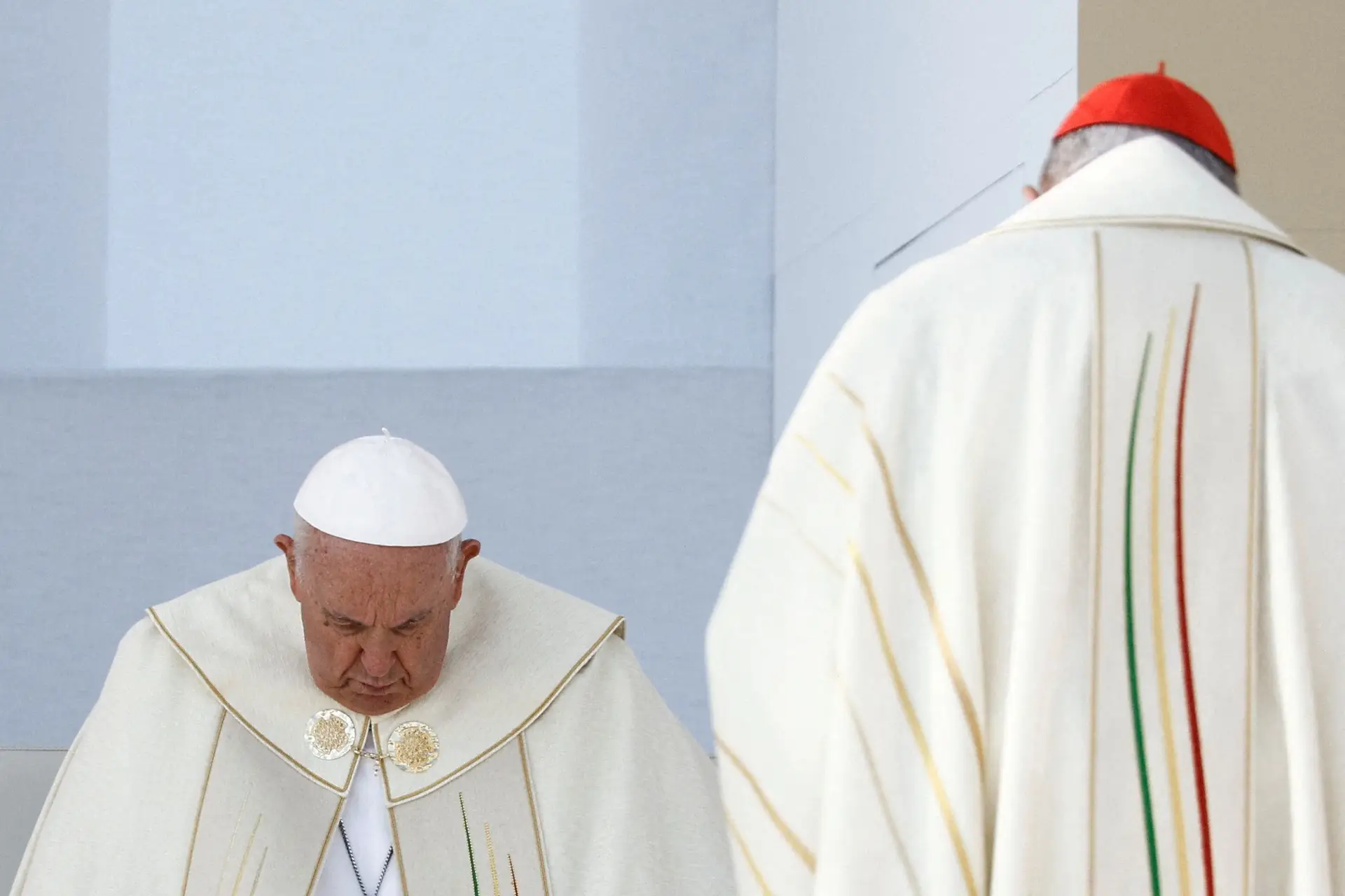 Papa reza Angelus dominical a partir da capela da residência