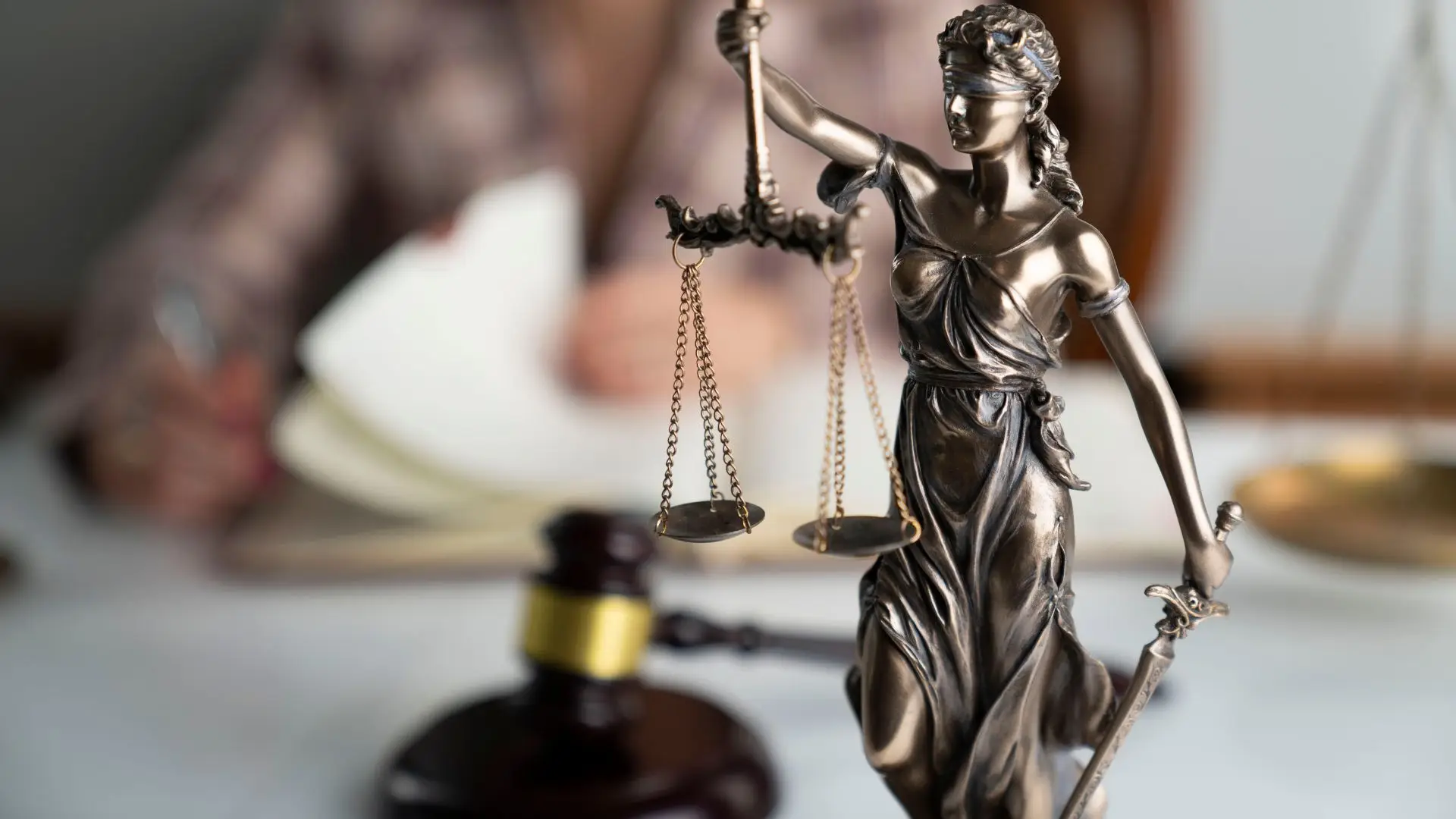 Lei da amnistia: jovem acusado de planear ataque à universidade libertado em novembro