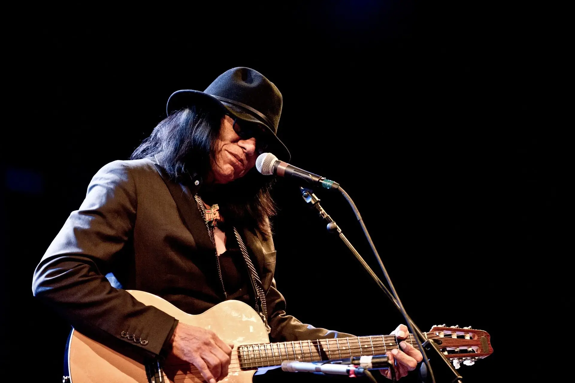 Morreu o cantor e compositor Sixto Diaz Rodriguez, mais conhecido por "Sugar Man"