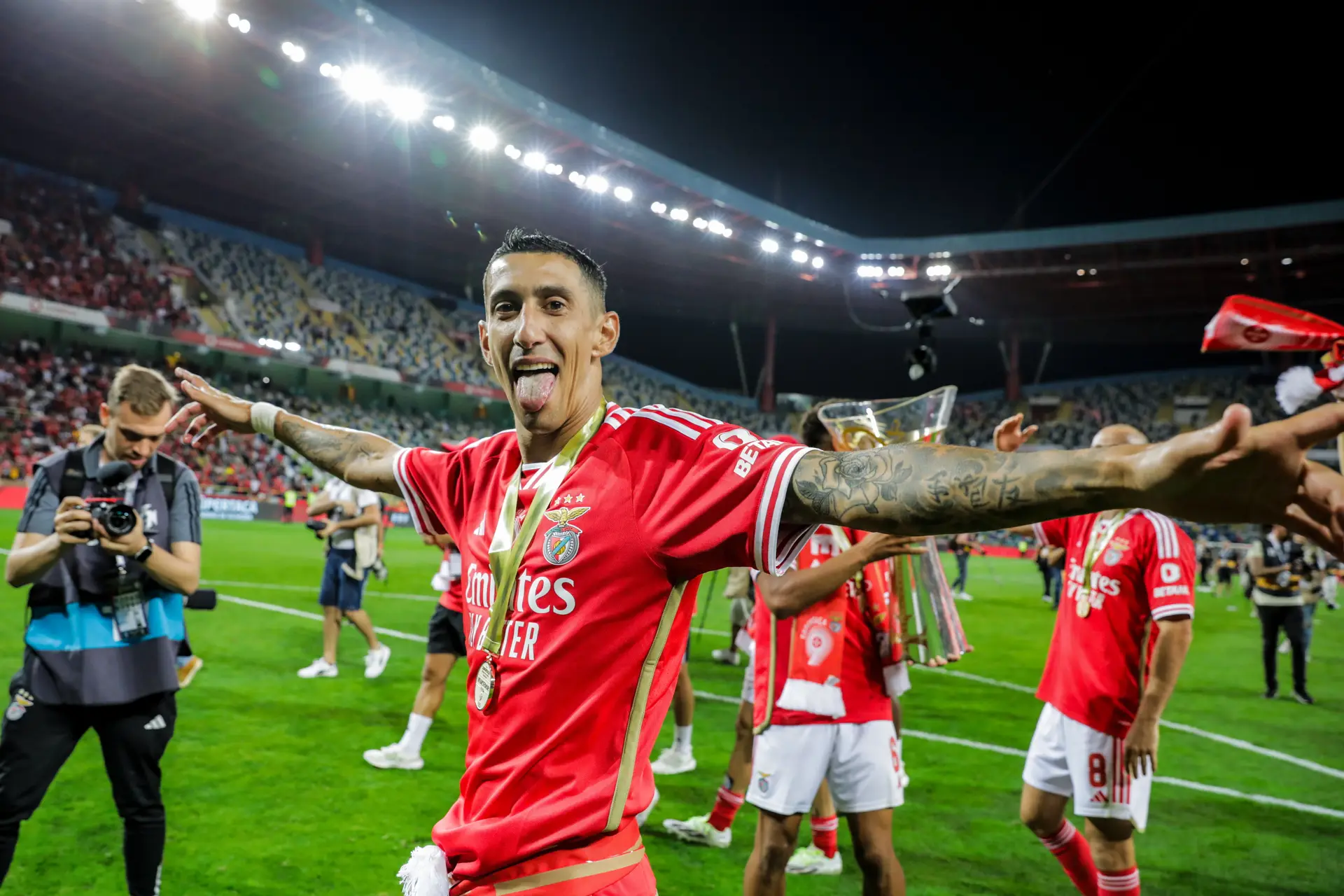 Benfica vs. Sporting: a final da Taça da Liga em direto - SIC Notícias