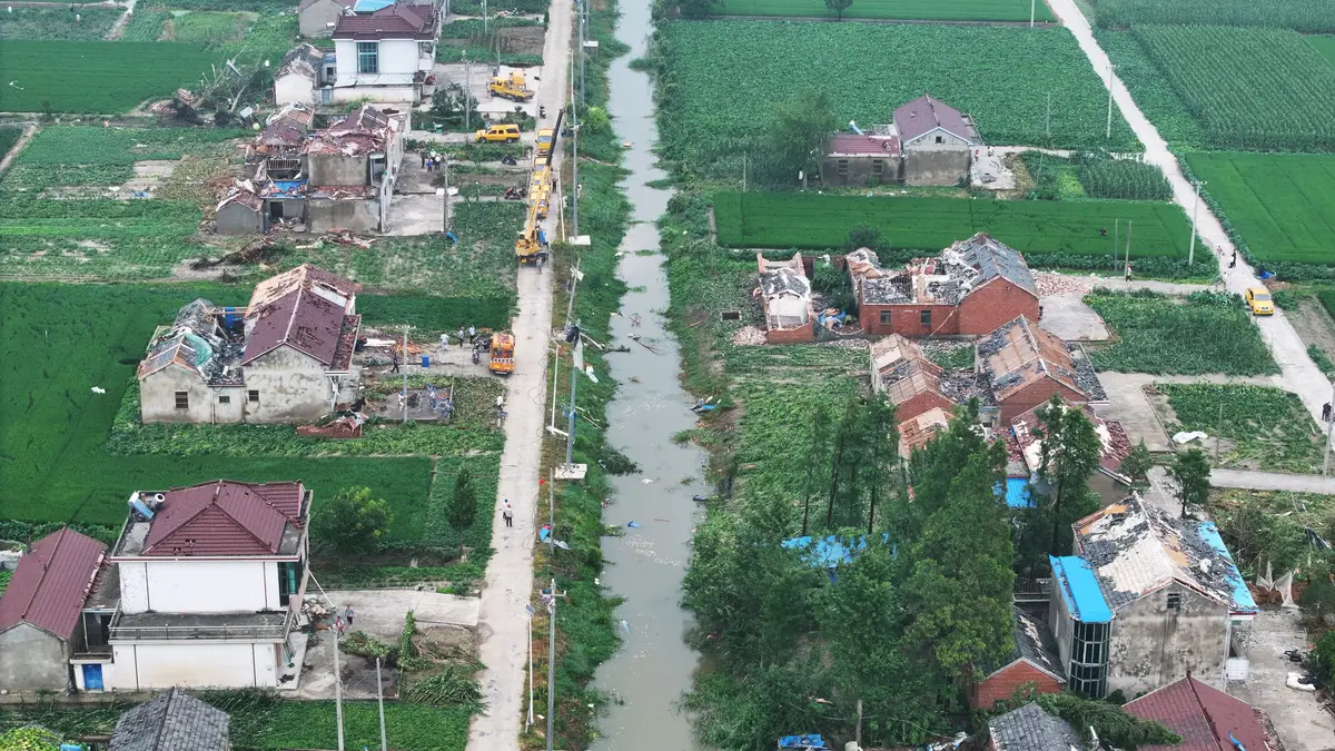 Tufões e chuvas torrenciais na China