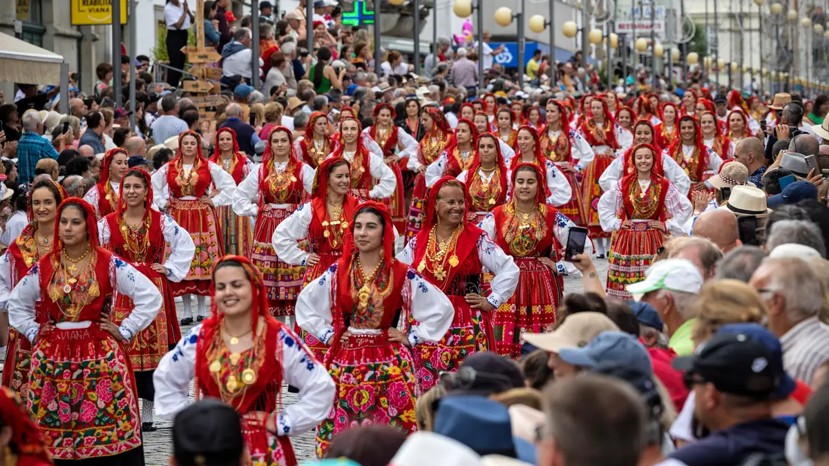 Desfile mordomia em Viana do Castelo