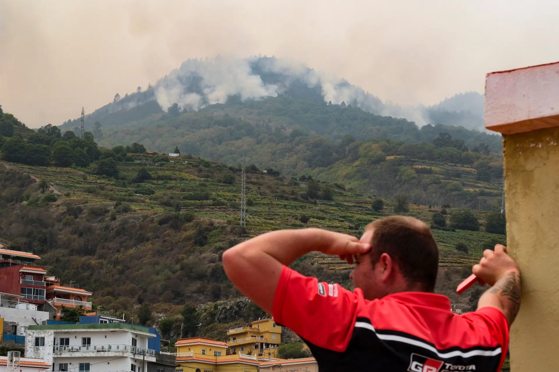 Fogo em Tenerife foi provocado, confirmam autoridades