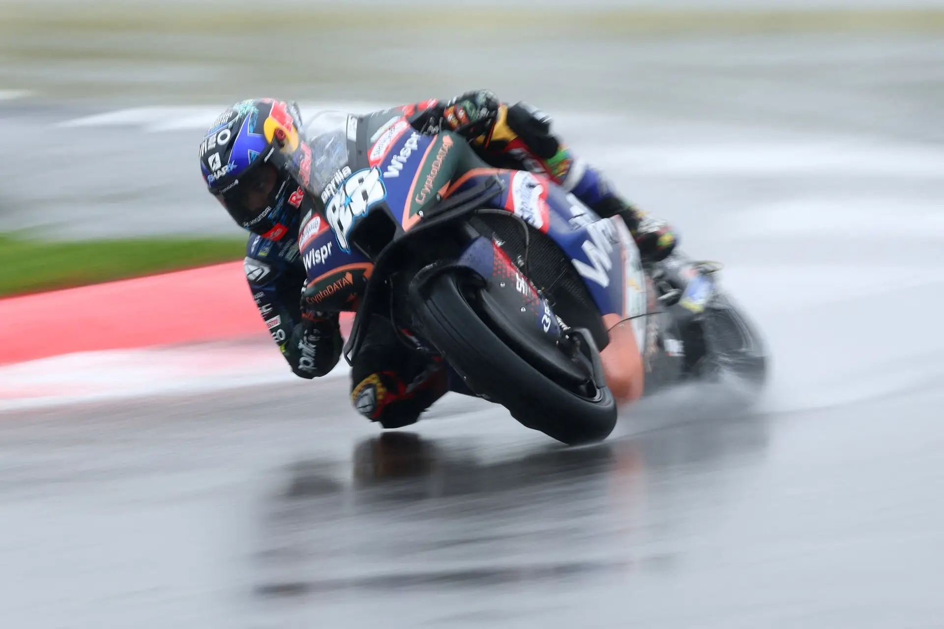 GP da Áustria: Miguel Oliveira obrigado a desistir após ser abalroado