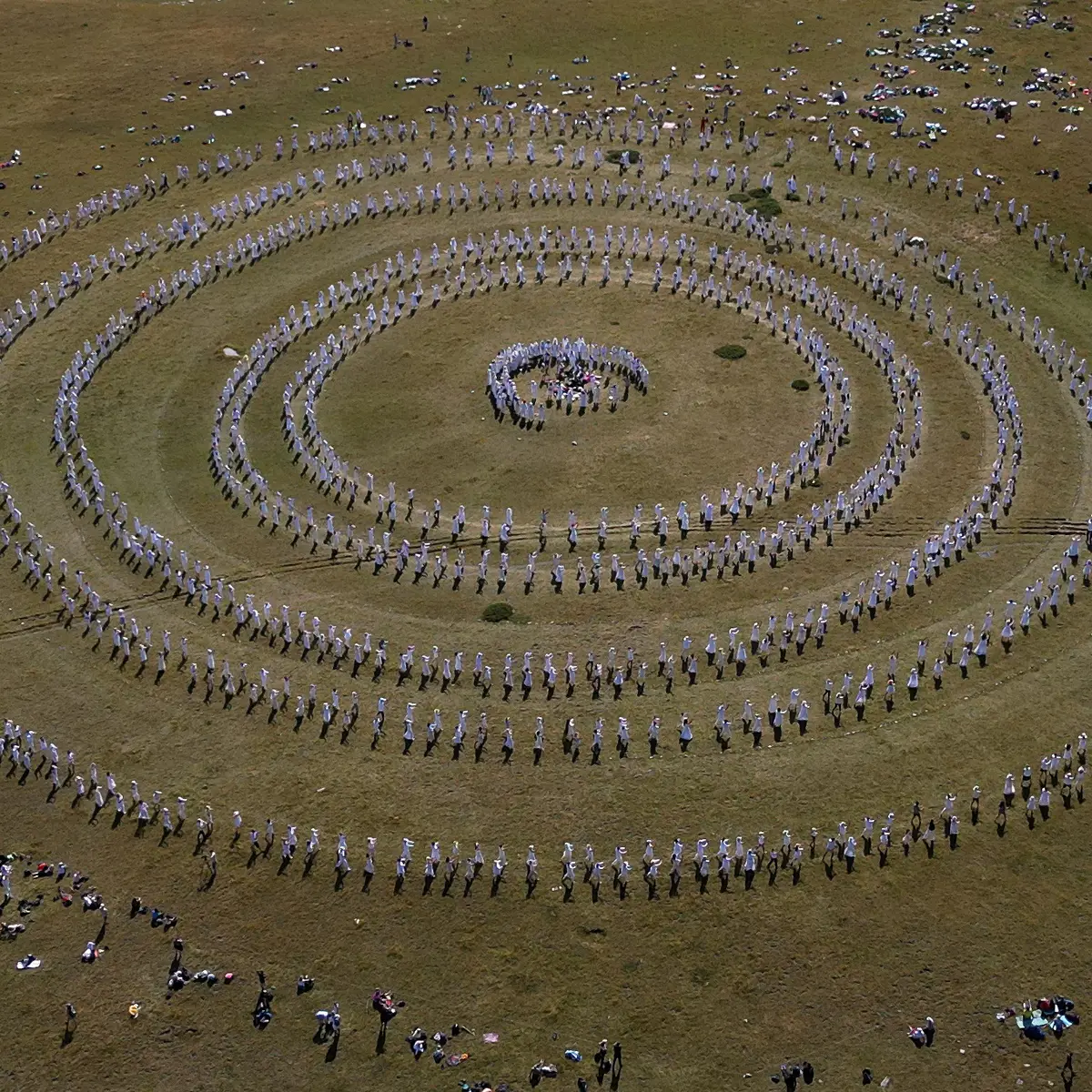 Múmia egípcia com 4300 anos estava envolvida em folhas de ouro - SIC  Notícias