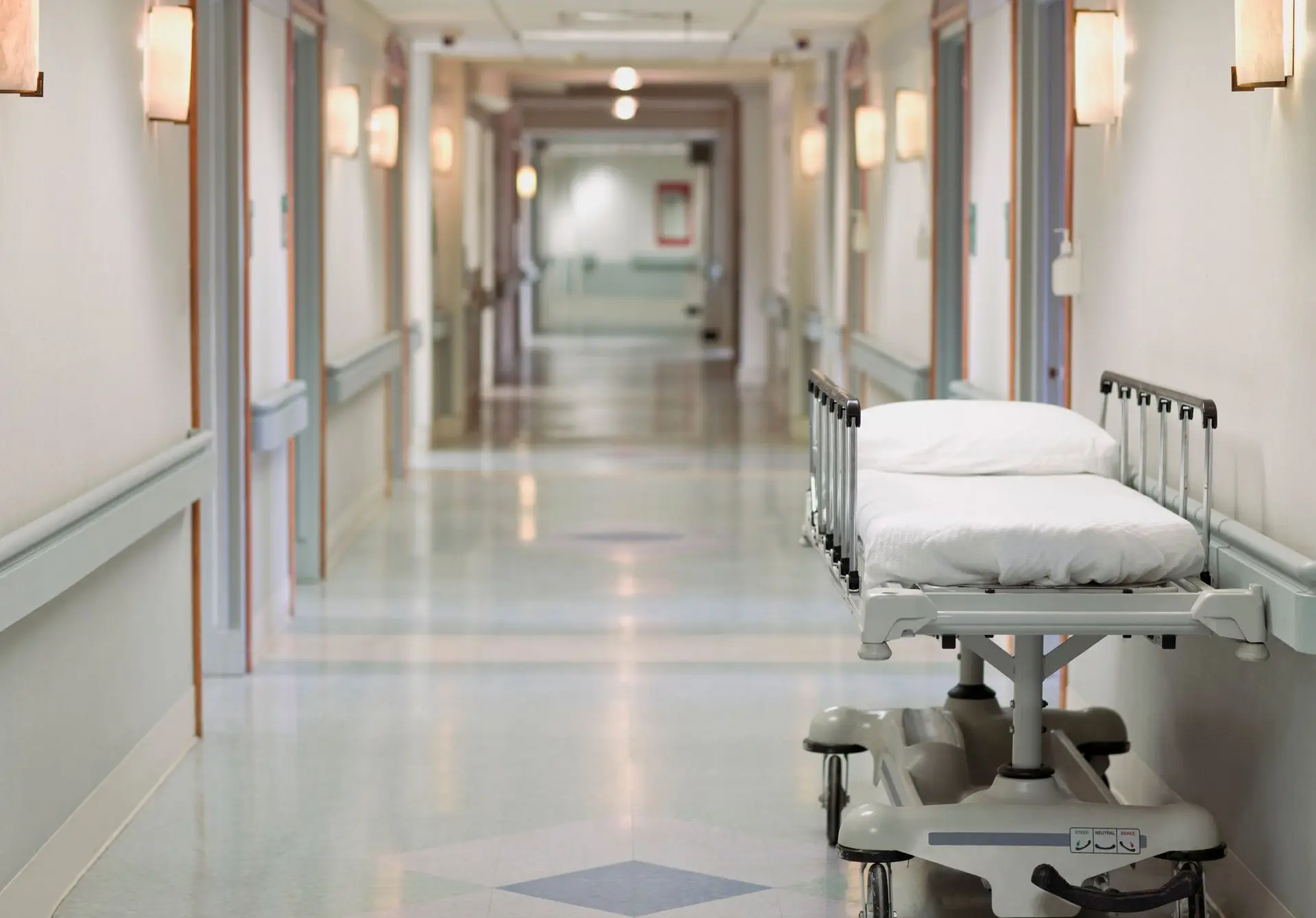 Criança de sete anos atingida por raio tem alta médica