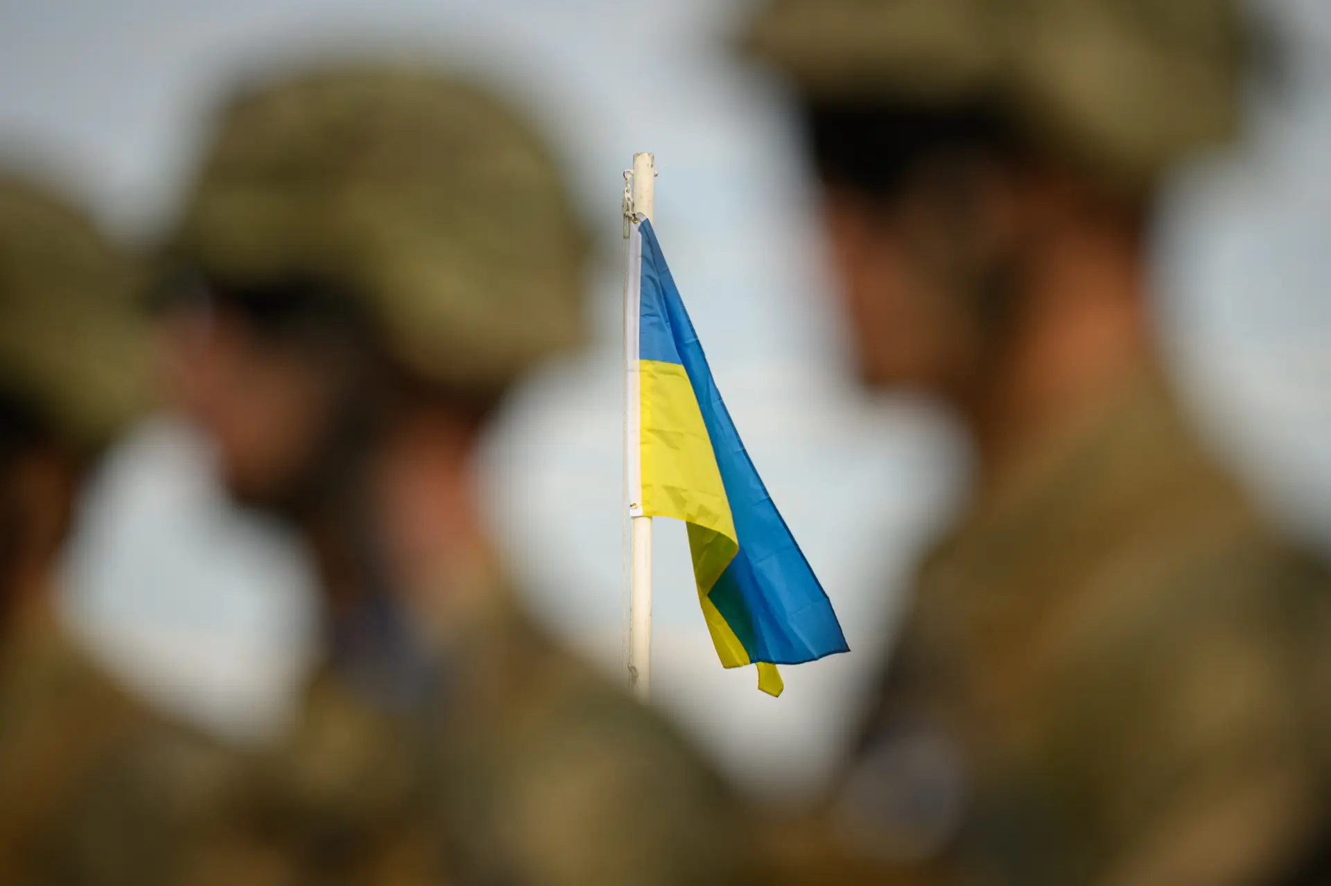 Comandante chefe do exército ucraniano admite que situação se "deteriorou" na frente de batalha