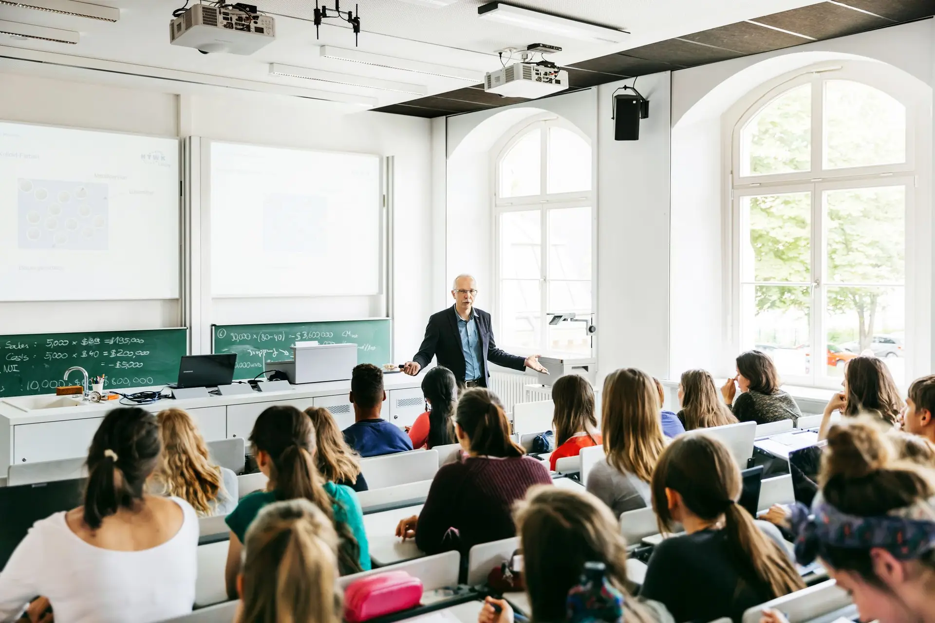 Ensino Superior: mais de 1.600 alunos colocados na terceira fase de acesso