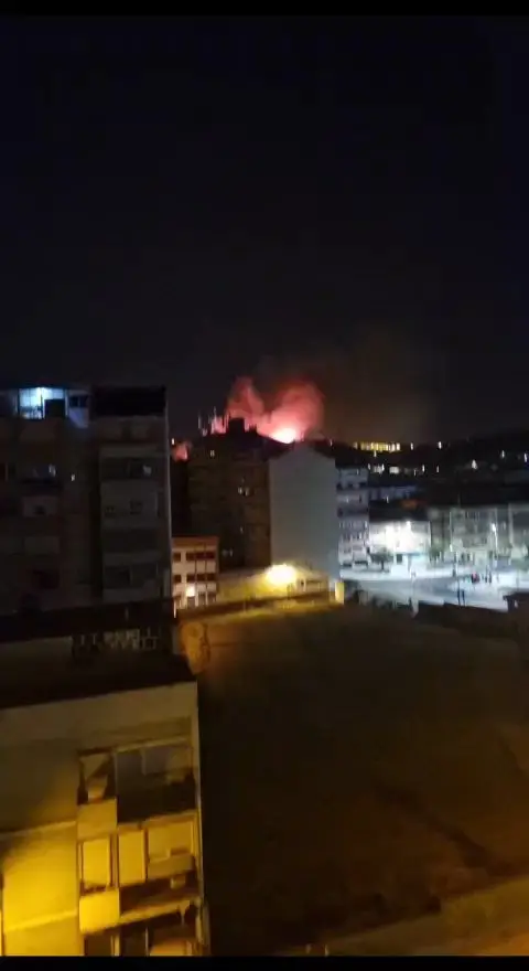 Incêndio deflagra em zona de mato em Odivelas