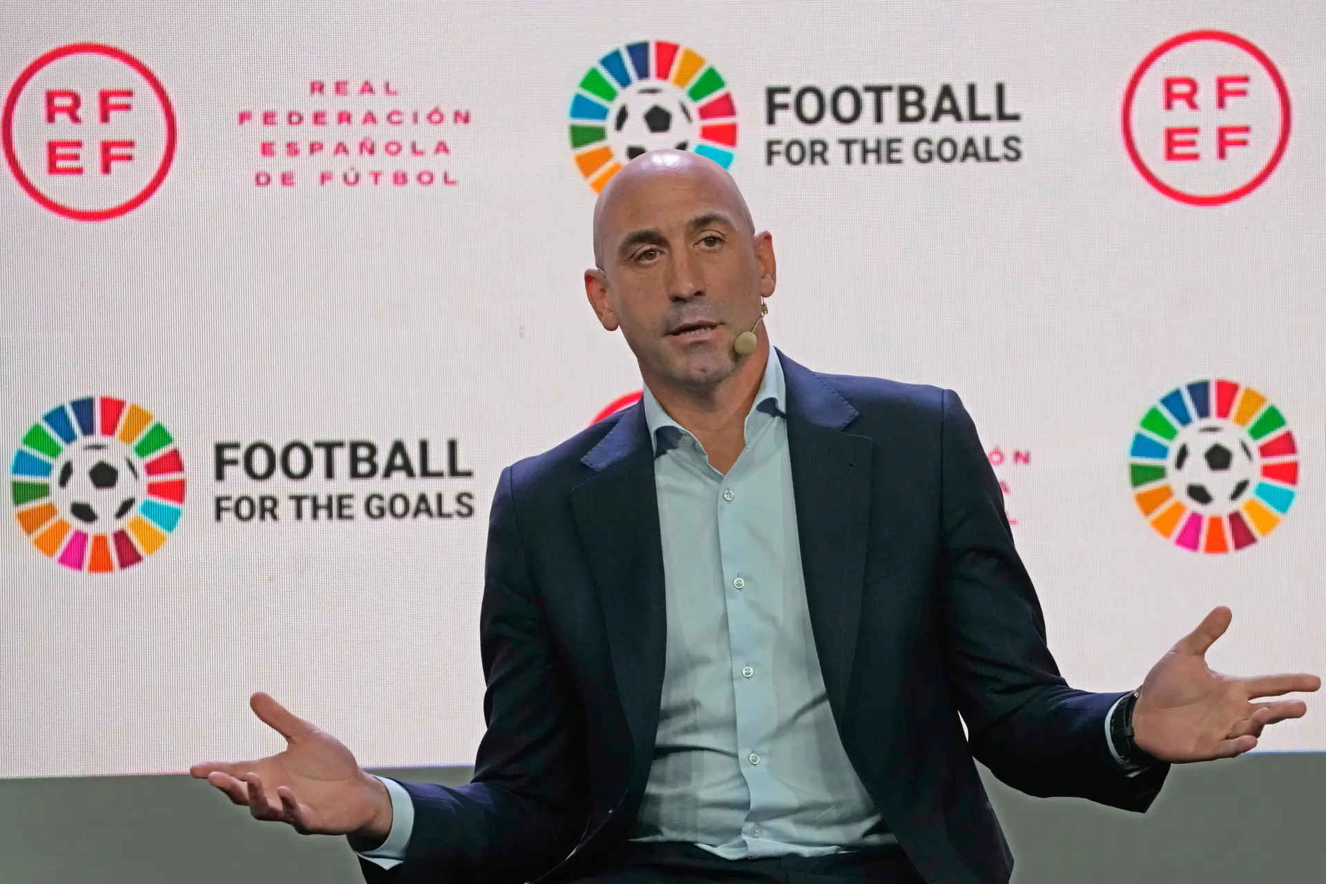 "Não me vou demitir": Luis Rubiales mantém-se na presidência da Federação Espanhola de Futebol