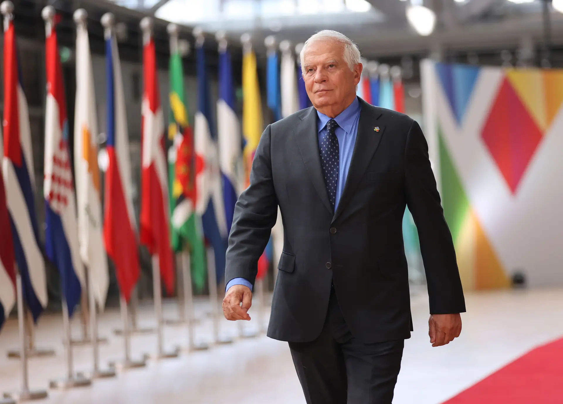 Ministros dos Negócios Estrangeiros da UE vão reunir-se em Kiev