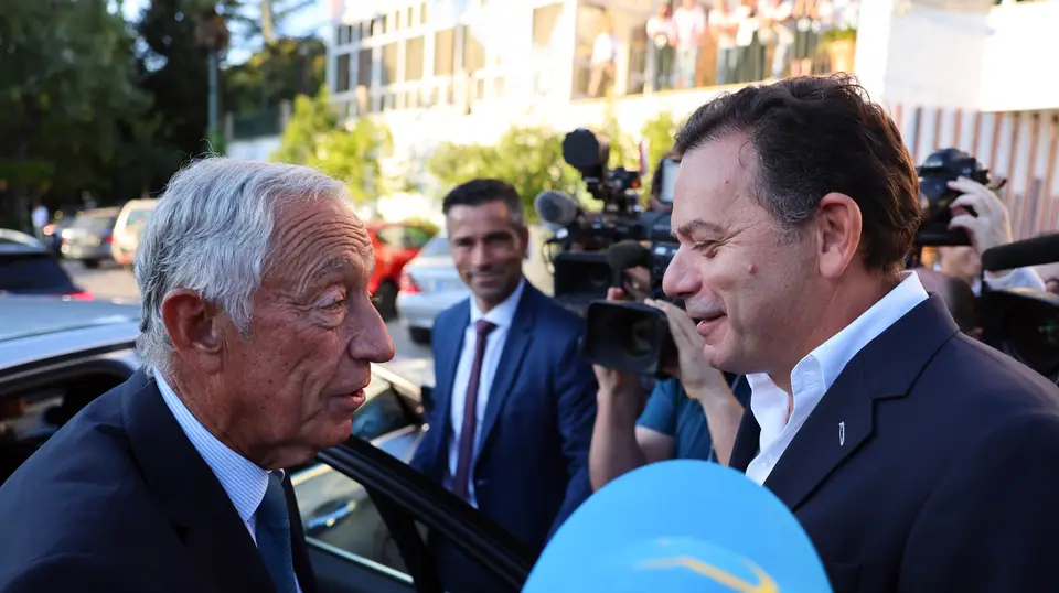 Marcelo Rebelo de Sousa e Luís Montenegro na Universidade de Verão do PSD