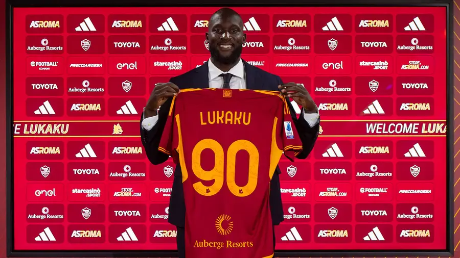 Oficial: Lukaku reforça Roma de José Mourinho