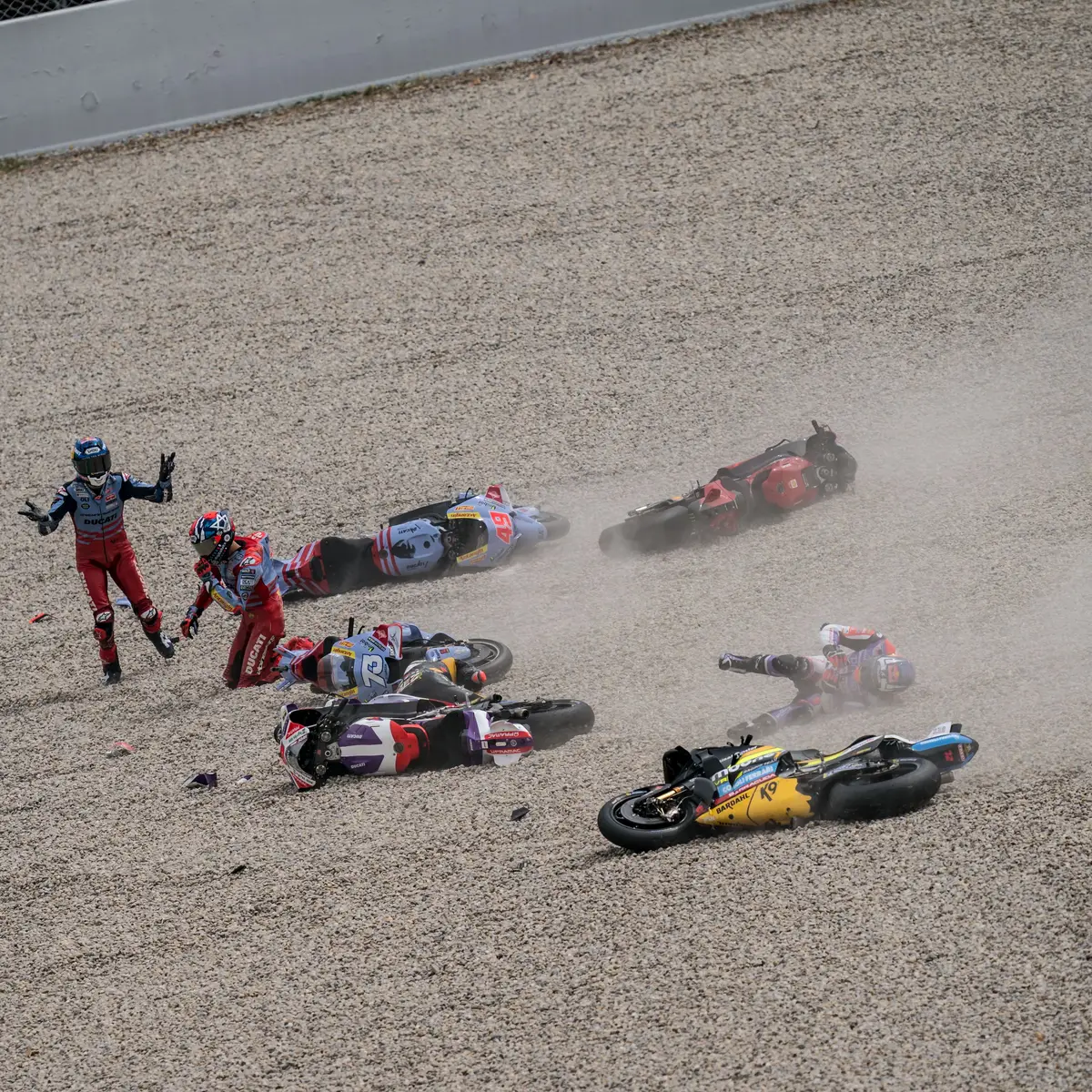 Miguel Oliveira sexto na corrida sprint do MotoGP da Catalunha - Postal do  Algarve