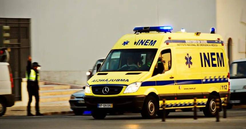 Tragic Delay: 34-Week Pregnant Woman Stuck in Ambulance for Hours Sparks Outrage