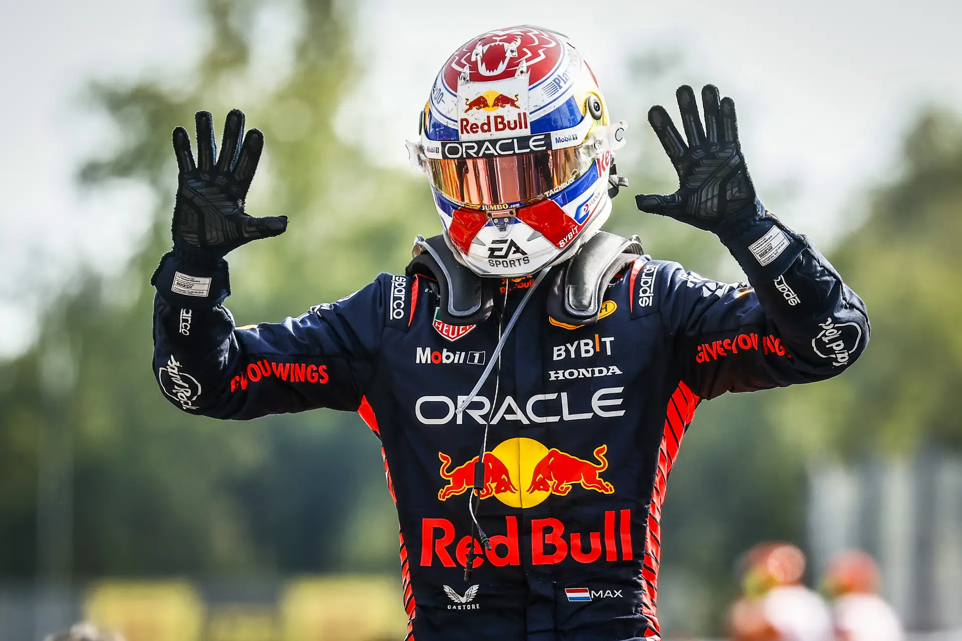 Sainz reafirma força e lidera TL3 em Singapura. Verstappen é 4º