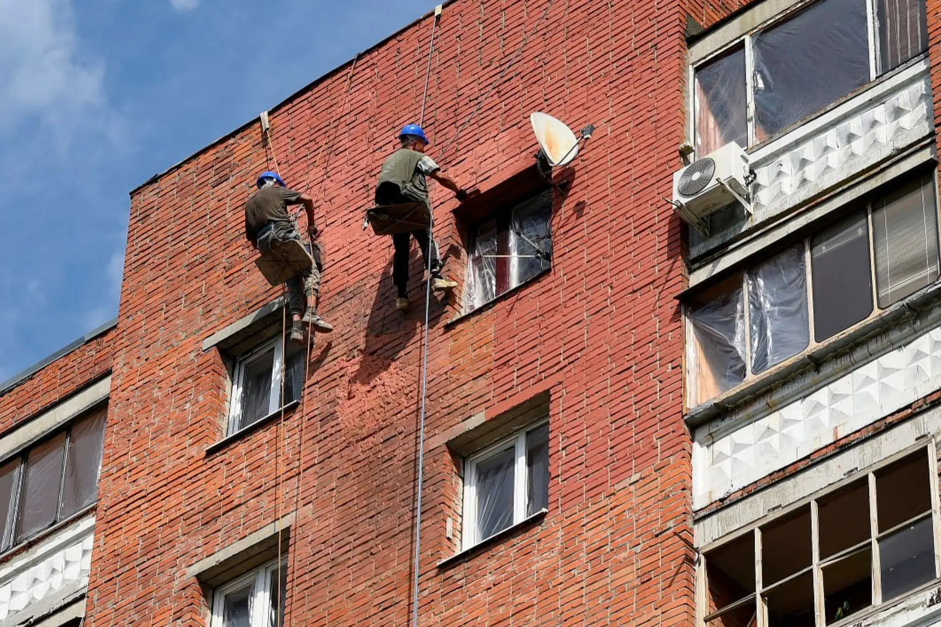 Rússia diz ter abatido drones perto da Crimeia e na região de Kursk