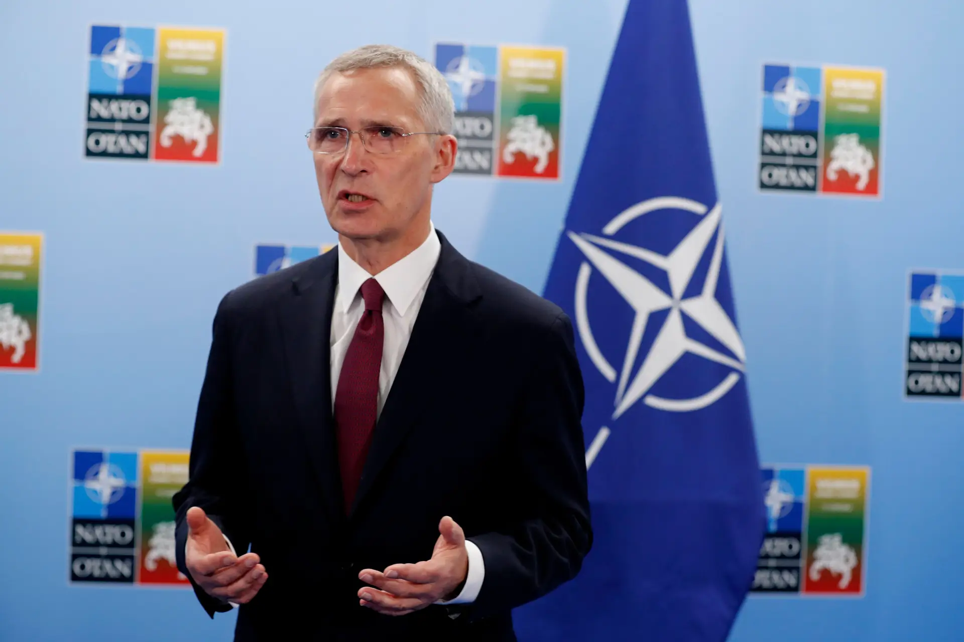 Stoltenberg vai ao Parlamento Europeu para discutir situação internacional