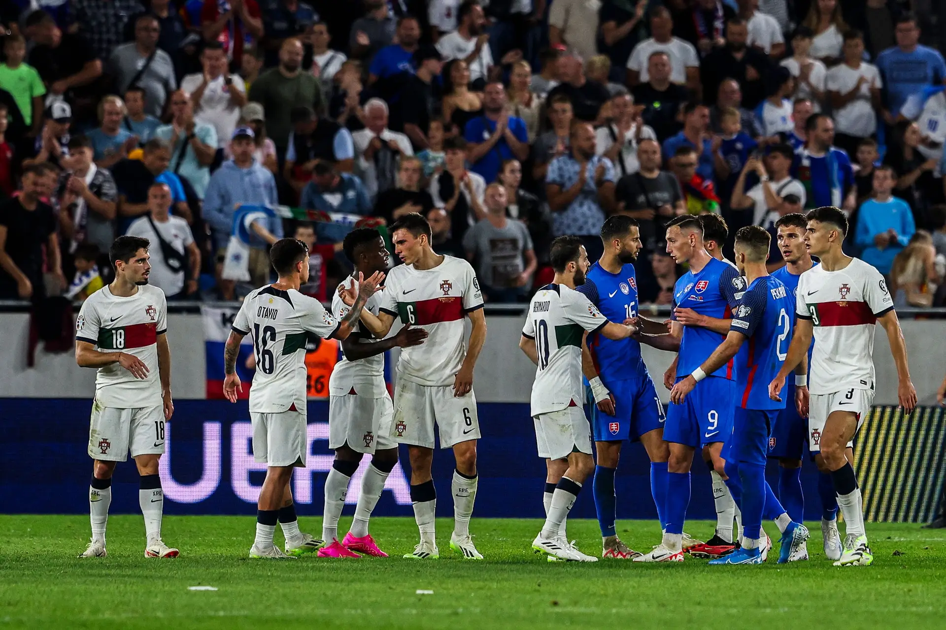 Euro 2024. Luxemburgo e Portugal, que se defrontam a 26 de março no estádio  do Luxemburgo, já tem lotação esgotada