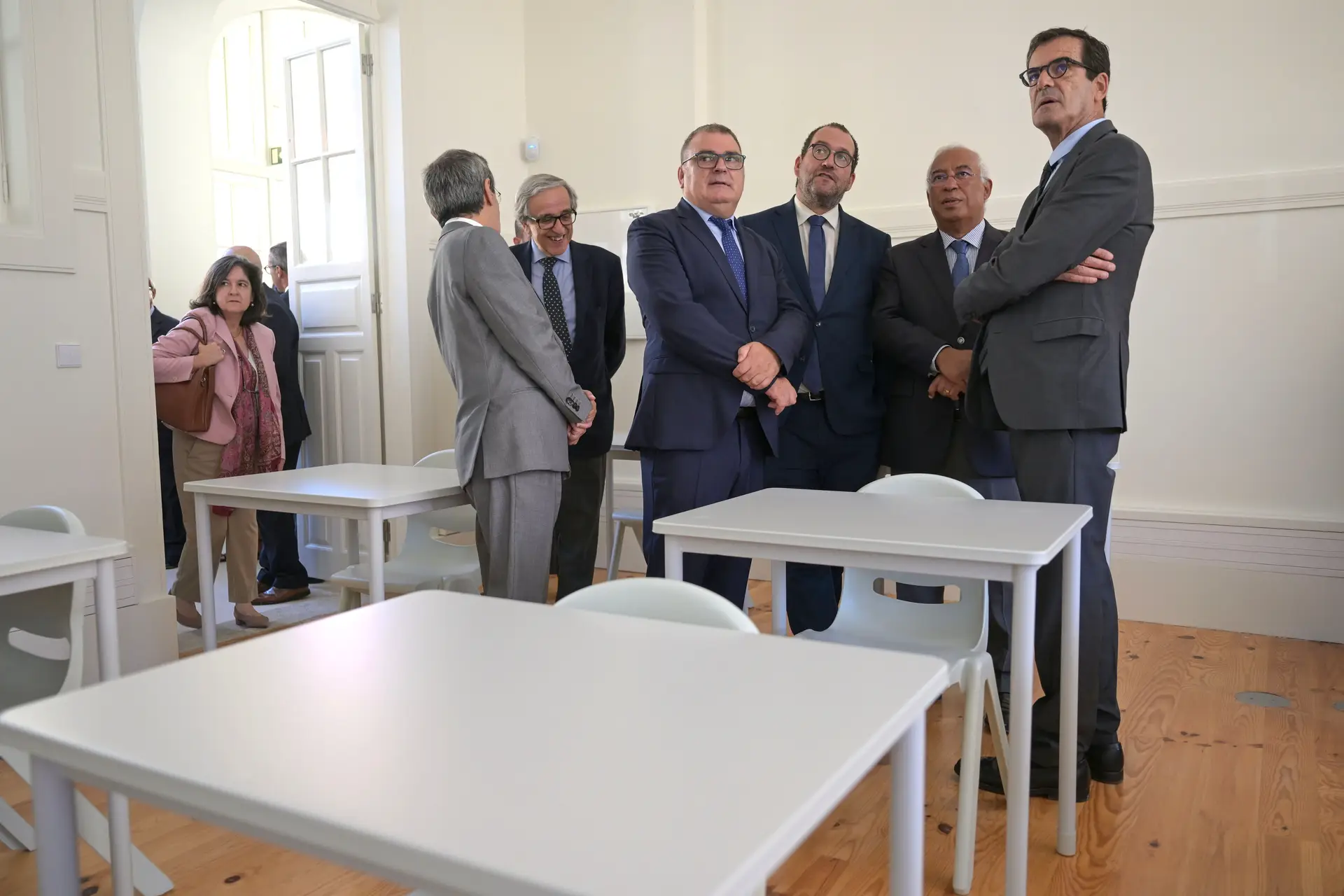 Problemas da educação "não se resolvem de um dia para o outro", diz ministro