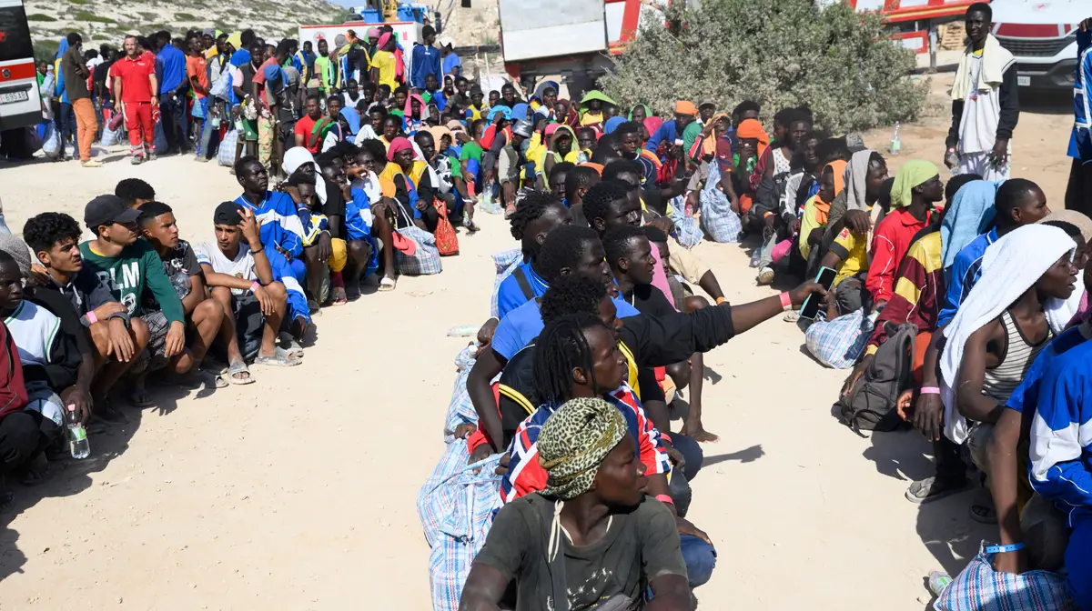 Migrantes na ilha de Lampedusa