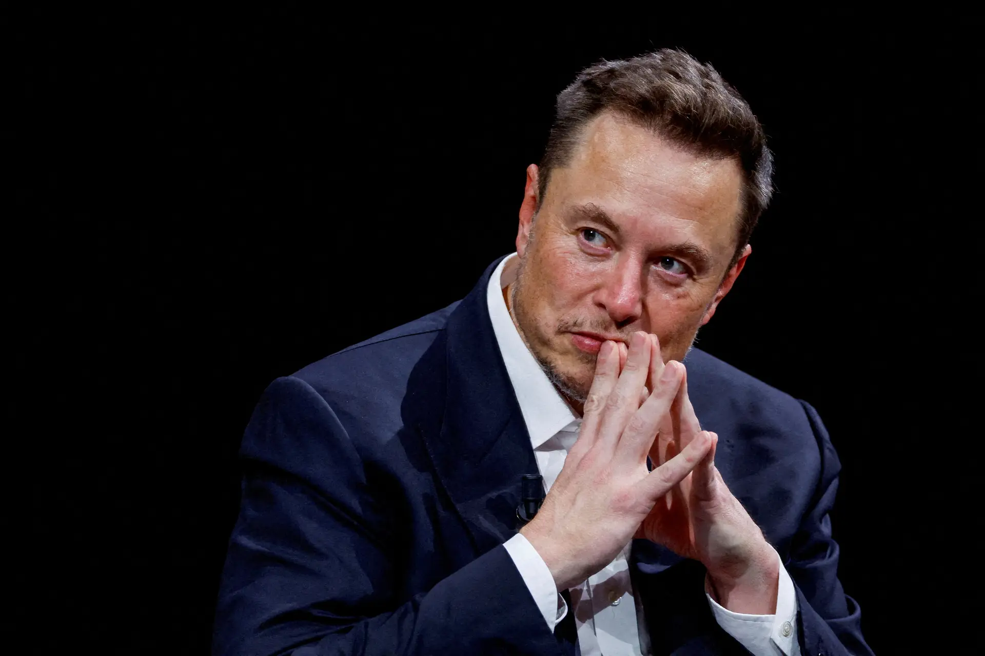 Elon Musk chega a Pequim onde poderá apresentar novo projeto da Tesla
