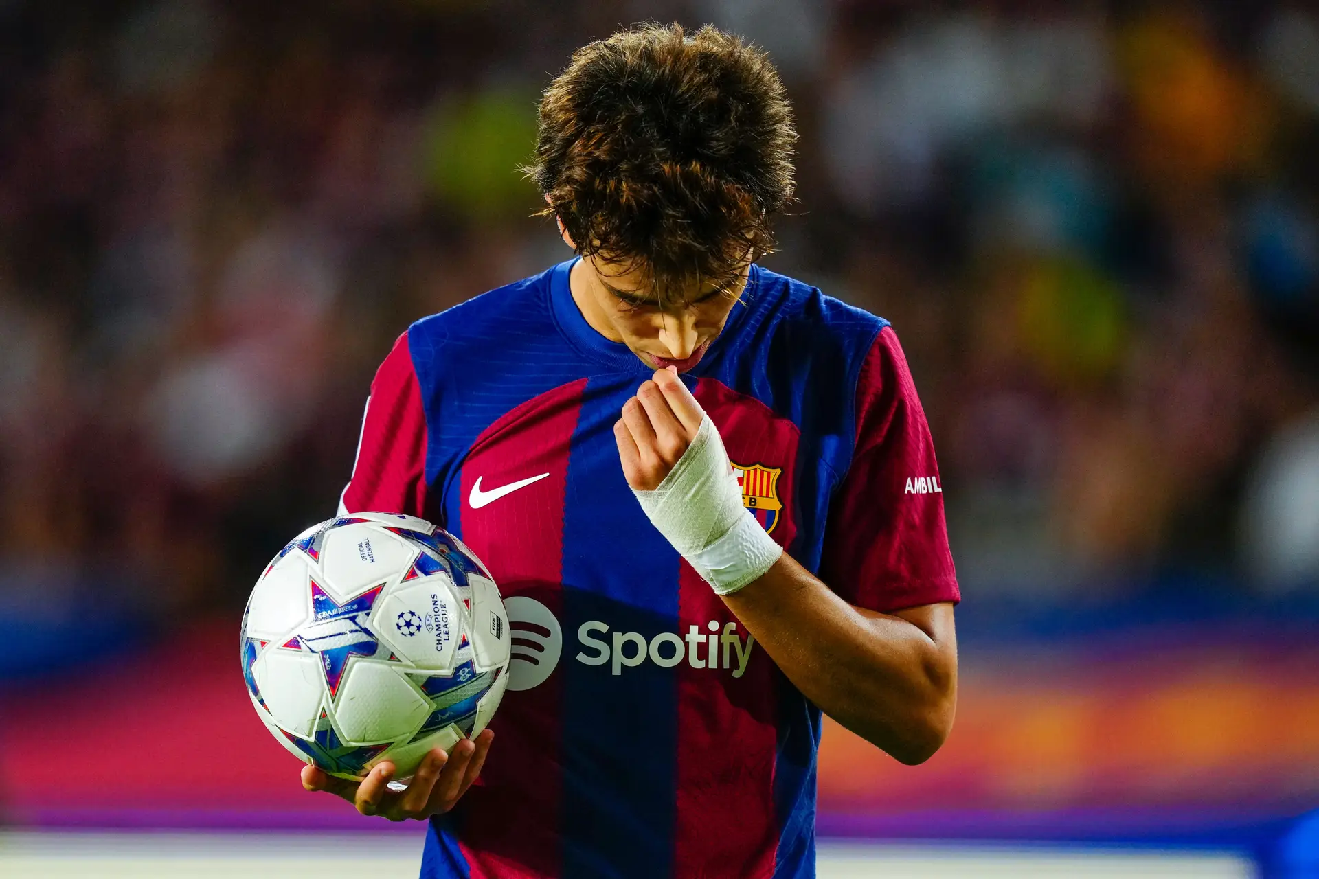 Feliz no Barcelona, João Félix diz estar a desfrutar do momento num "clube fantástico"