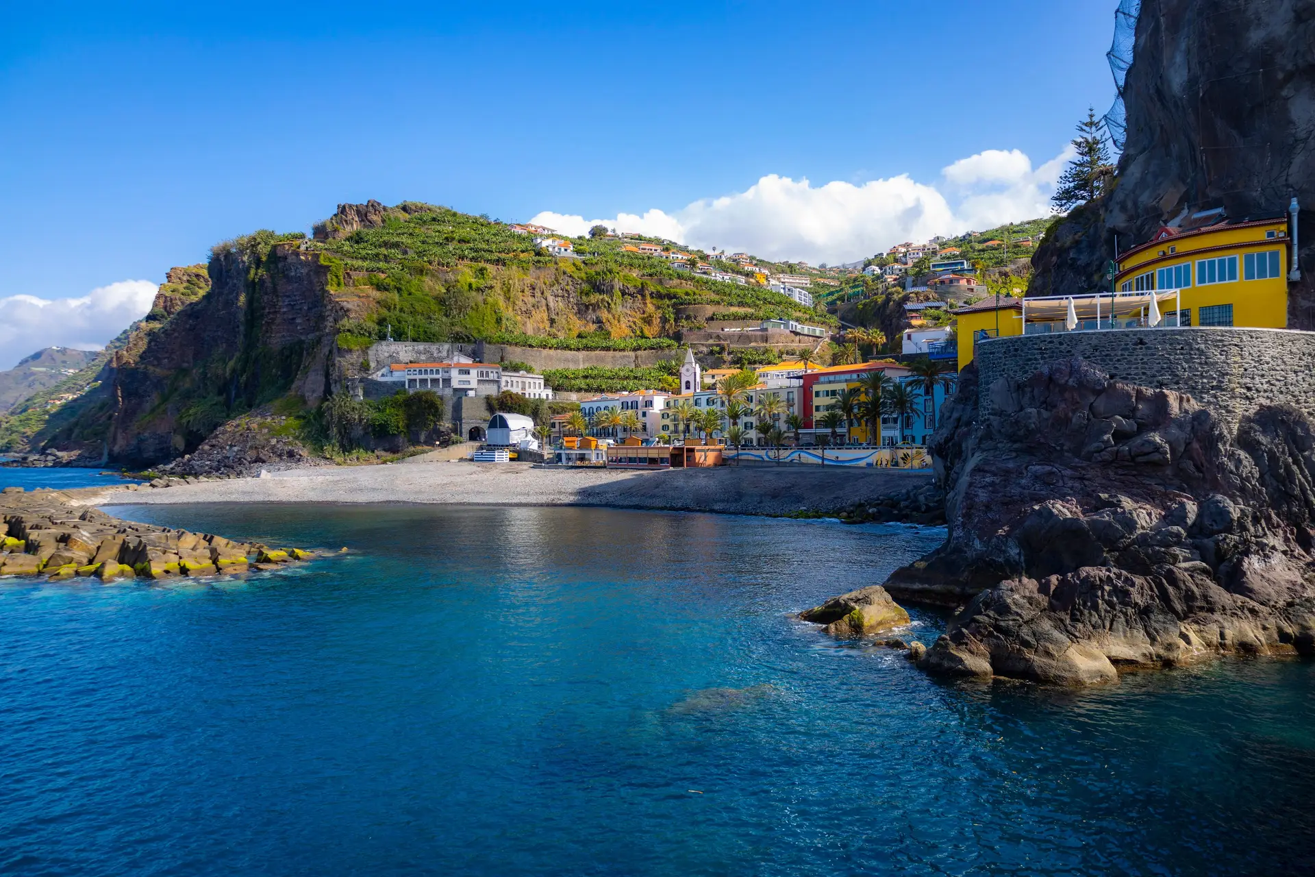 Ponta do Sol, onde o verão parece não ter fim