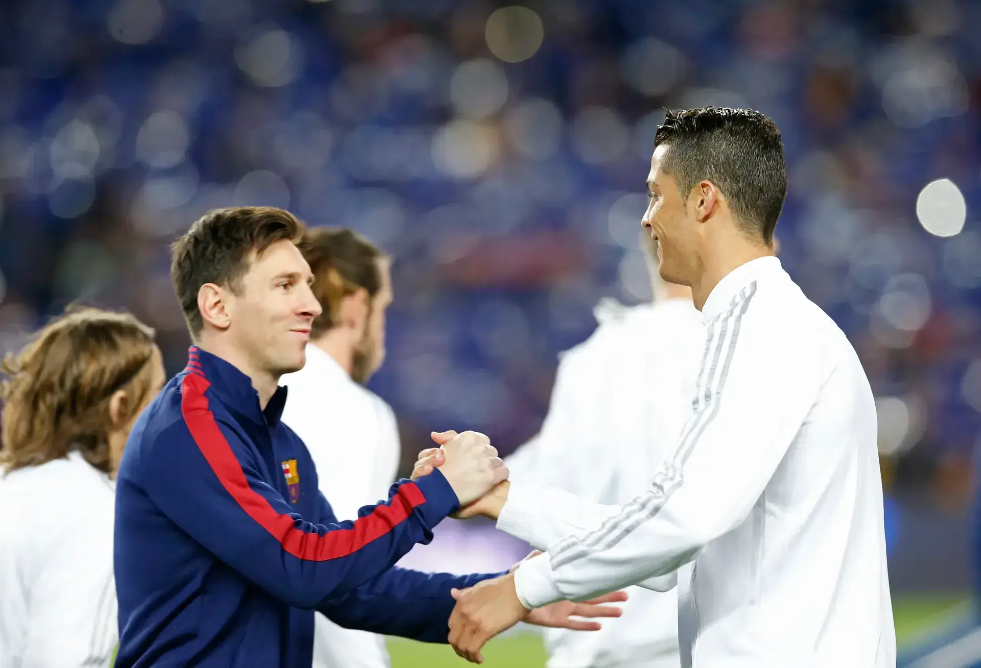 20 anos depois, Champions volta a jogar-se sem Ronaldo nem Messi. Quais os craques que se seguem?
