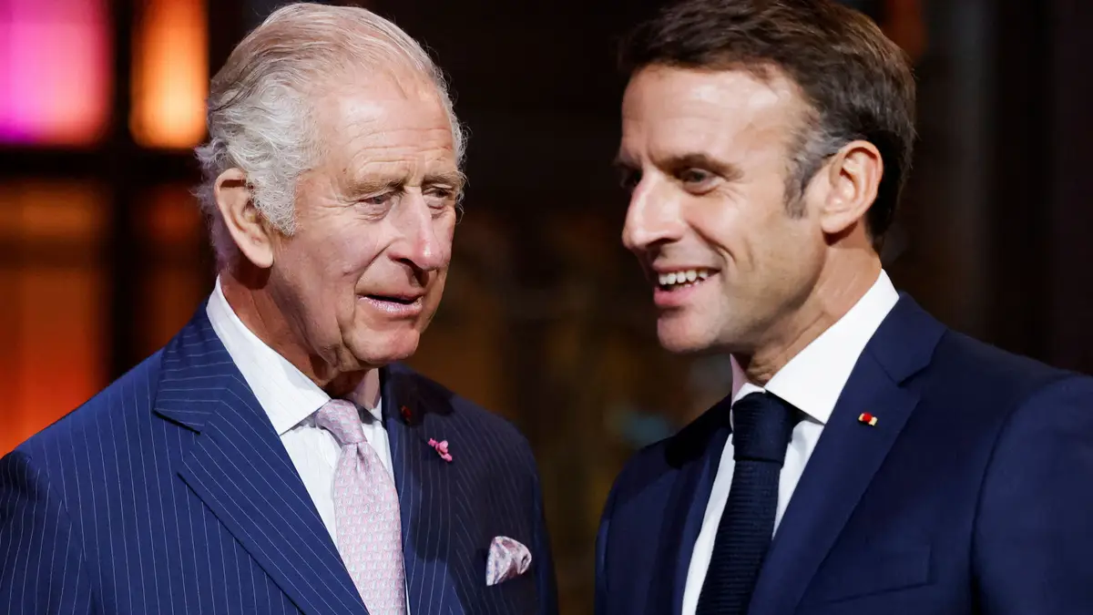 Carlos III e Macron