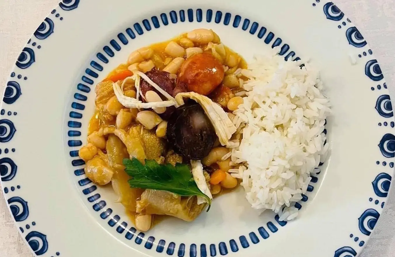 Uma viagem pela história da gastronomia do Porto sem sair da mesa