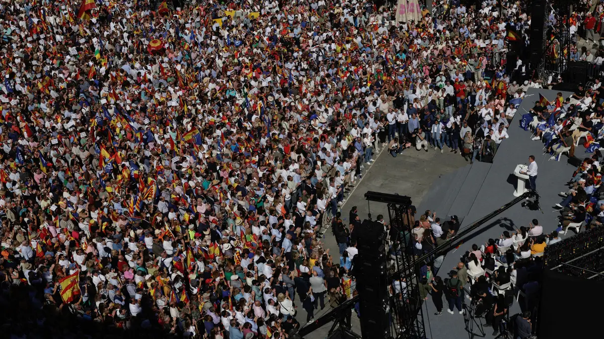 Feijoo no protesto convocado em Madrid