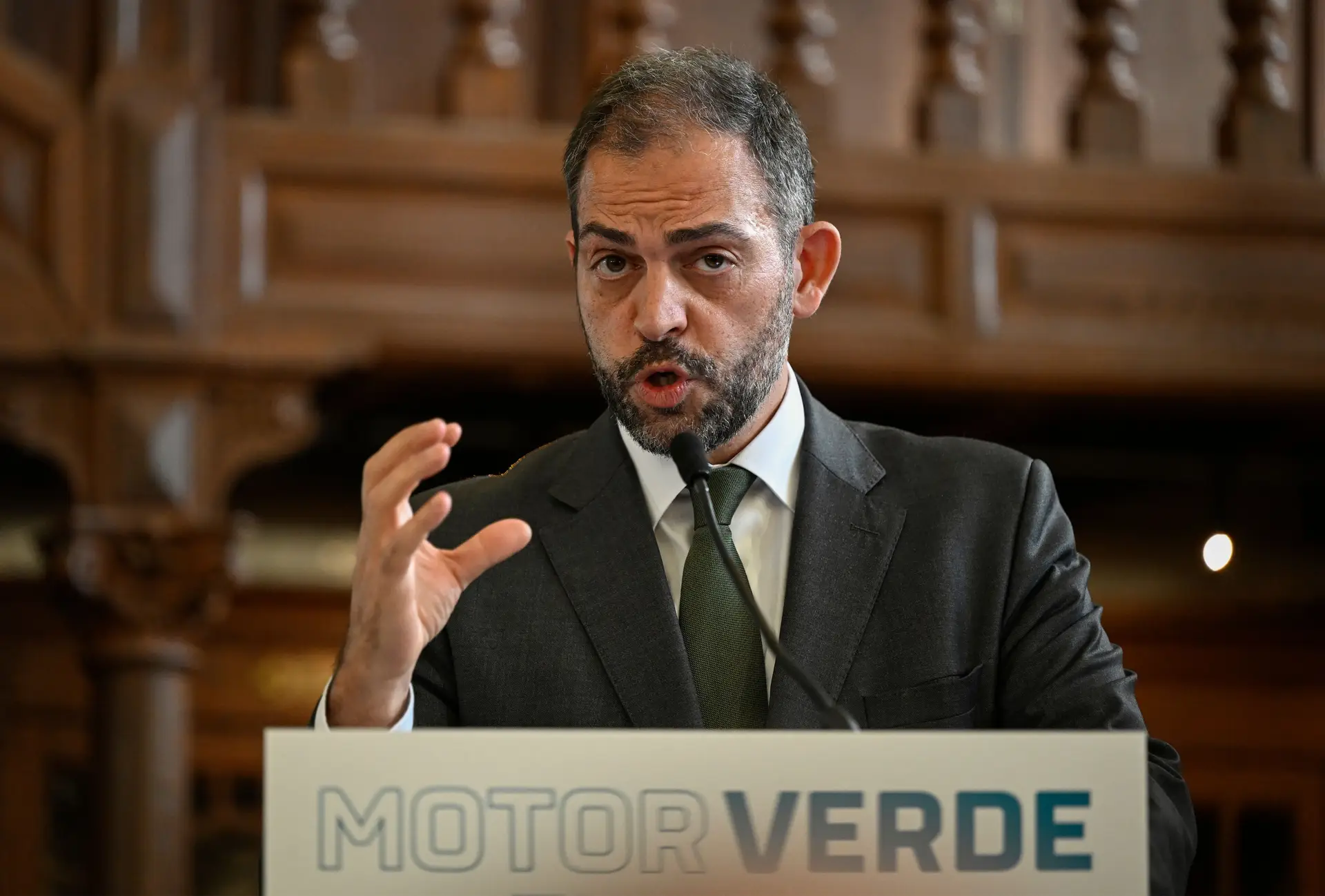 Adiada para sexta-feira audição do ministro do Ambiente no âmbito do Orçamento do Estado