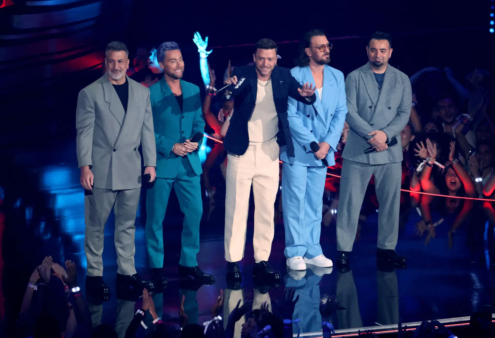20 anos depois, NSYNC regressam com "carta de amor a todos os fãs"