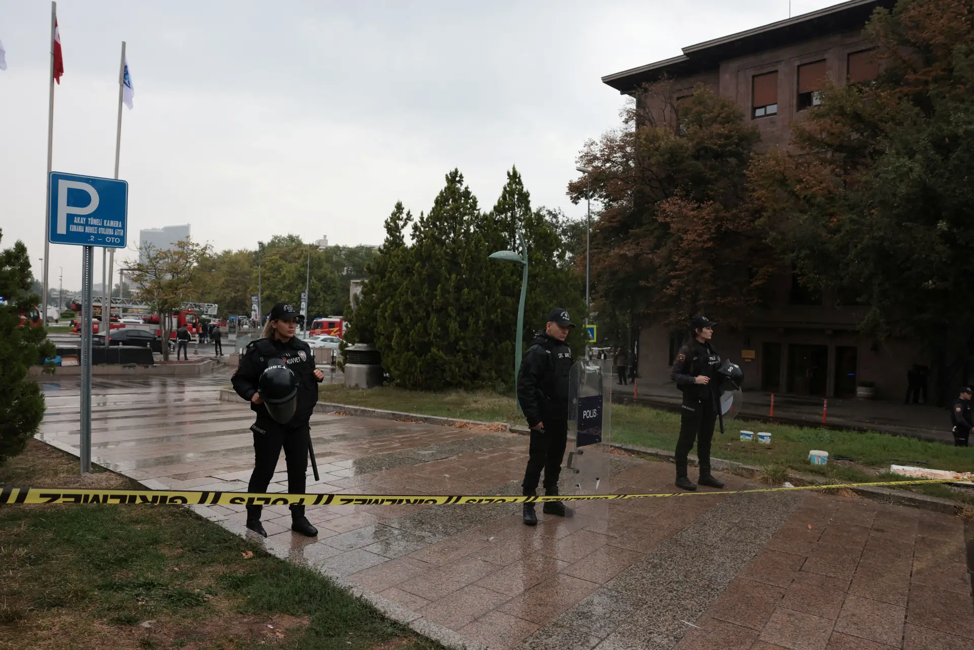 Turquia ataca supostos alvos rebeldes curdos no Iraque após ataque suicida em Ancara