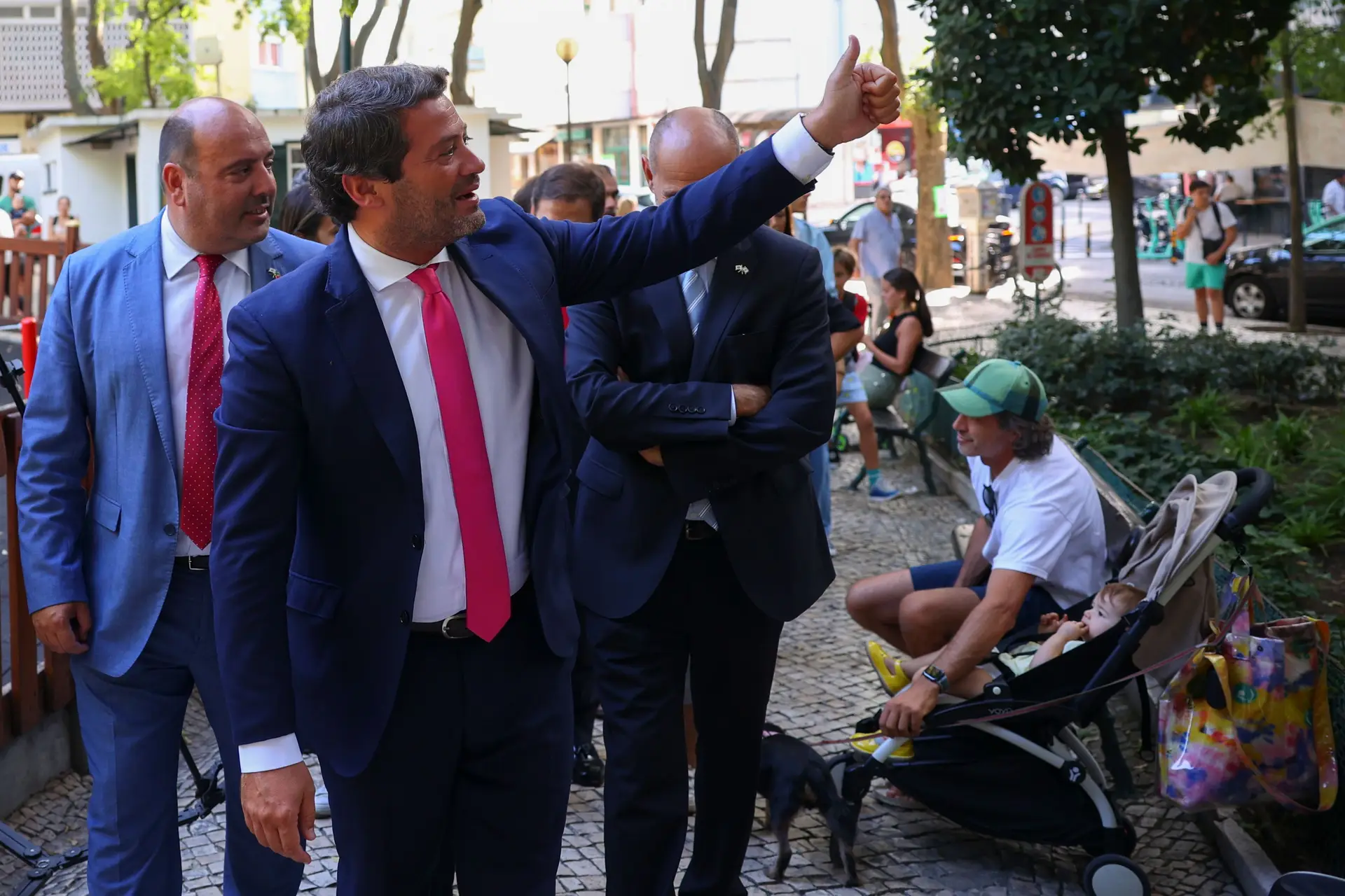 Ventura insiste "na continuidade da mentira", acusam organizadores de manifestação