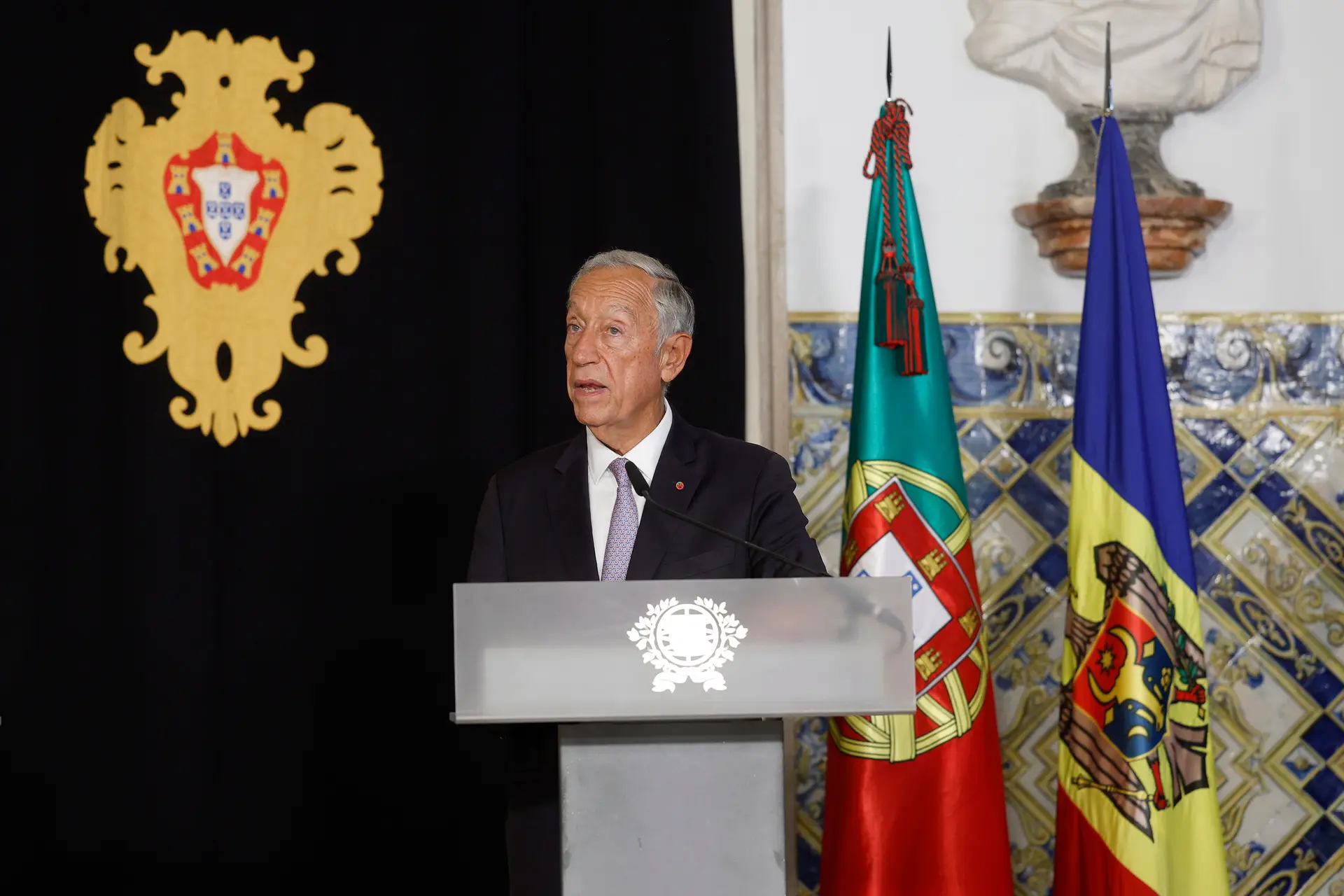 Marcelo lamenta "trágicas consequências" do acidente de autocarro em Itália